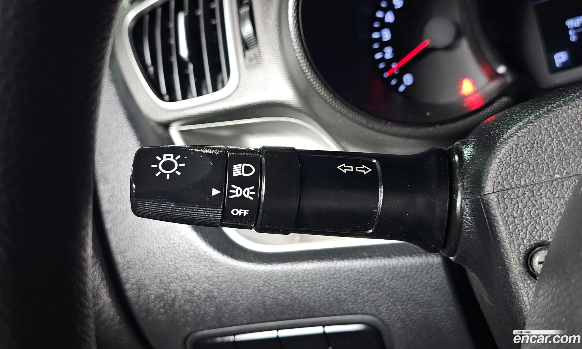 Kia Ray 2020 KNACF911BMT243608 — 12