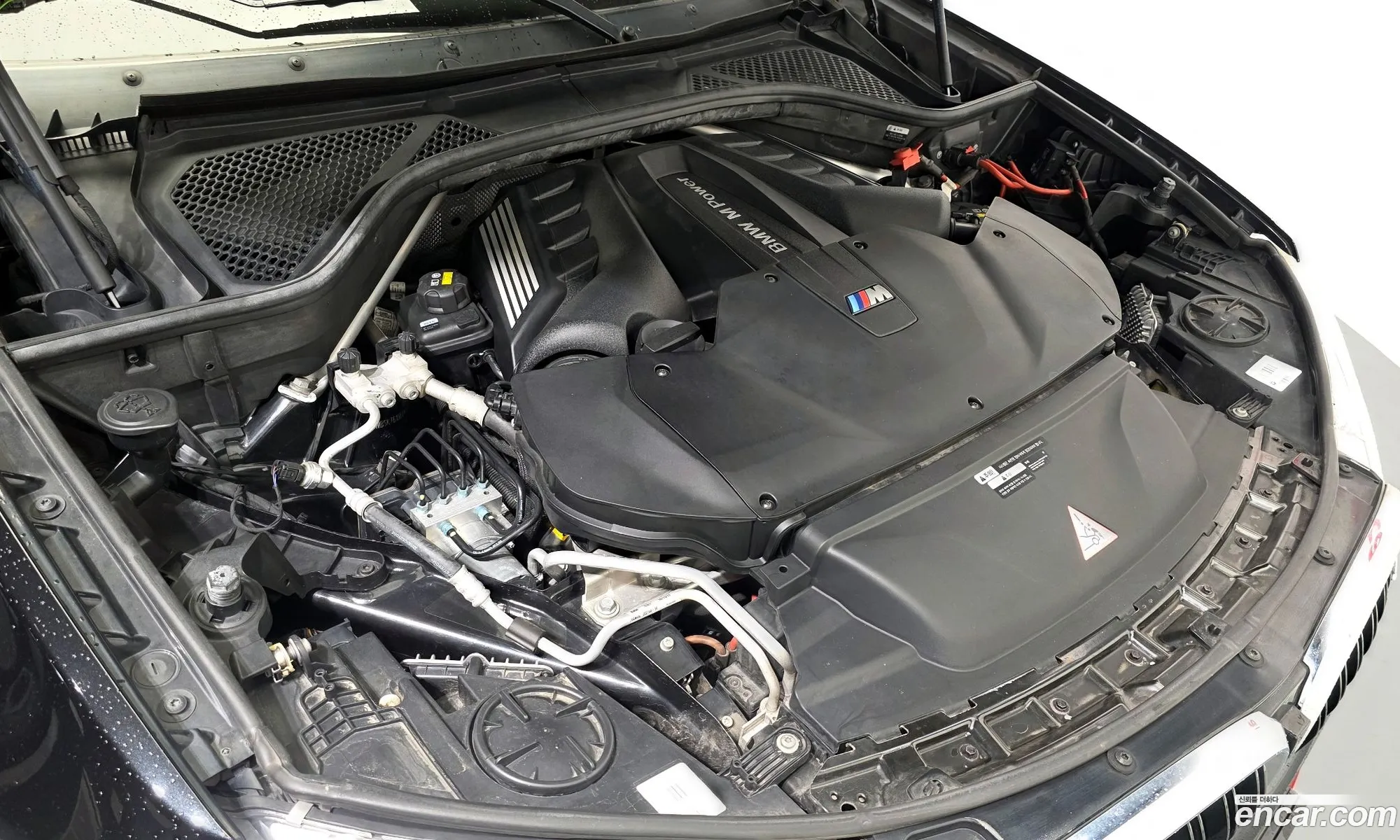 BMW X5 M 2018 WBSKT6108J0Y15185 — 23