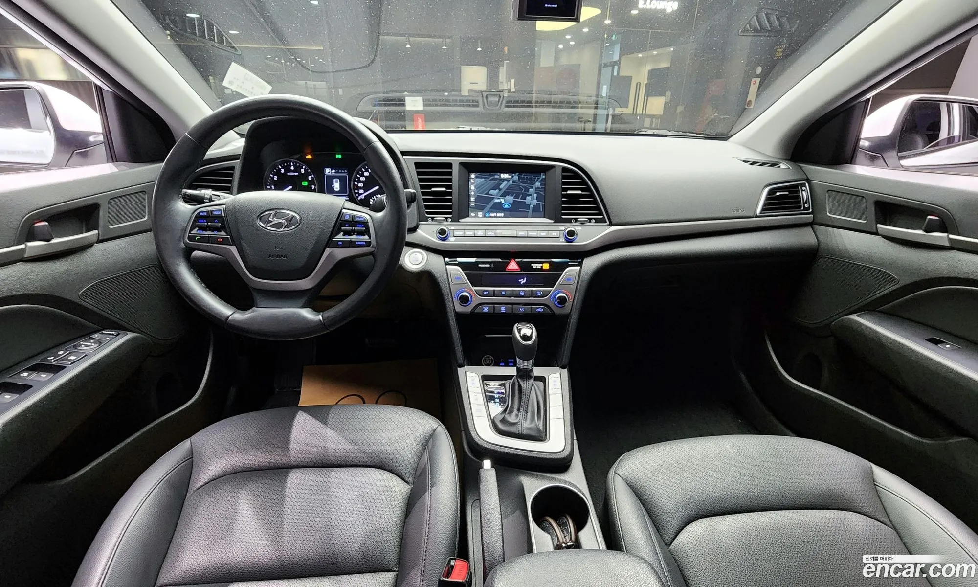 Hyundai Elantra AD 2016 — 9
