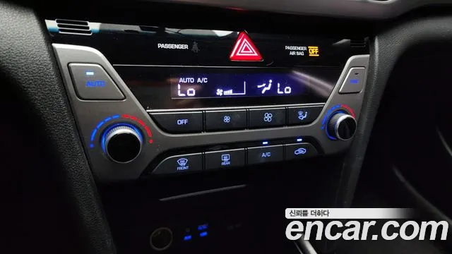 Hyundai Elantra AD 2016 — 13