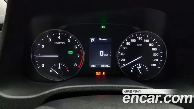 Hyundai Elantra AD 2016 — 5