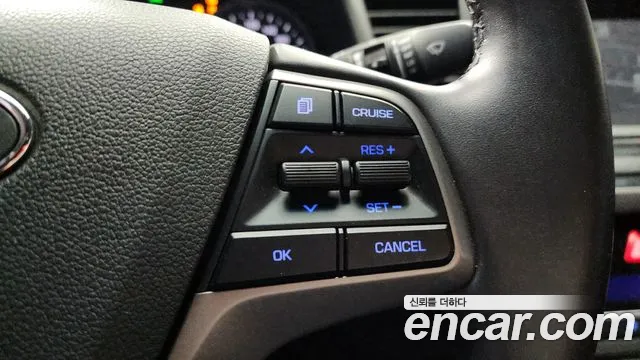 Hyundai Elantra AD 2016 — 3
