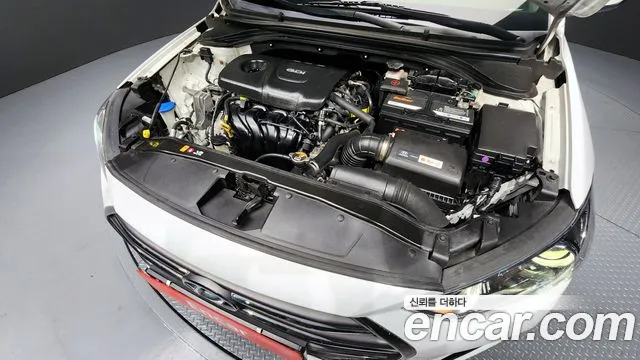 Hyundai Elantra AD 2016 — 19