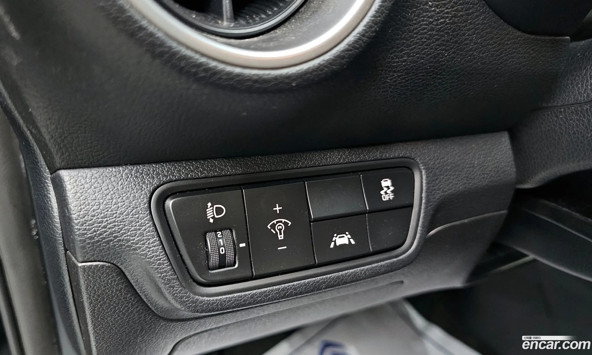 Kia K3 2019 KNAF241BEKA843247 — 3