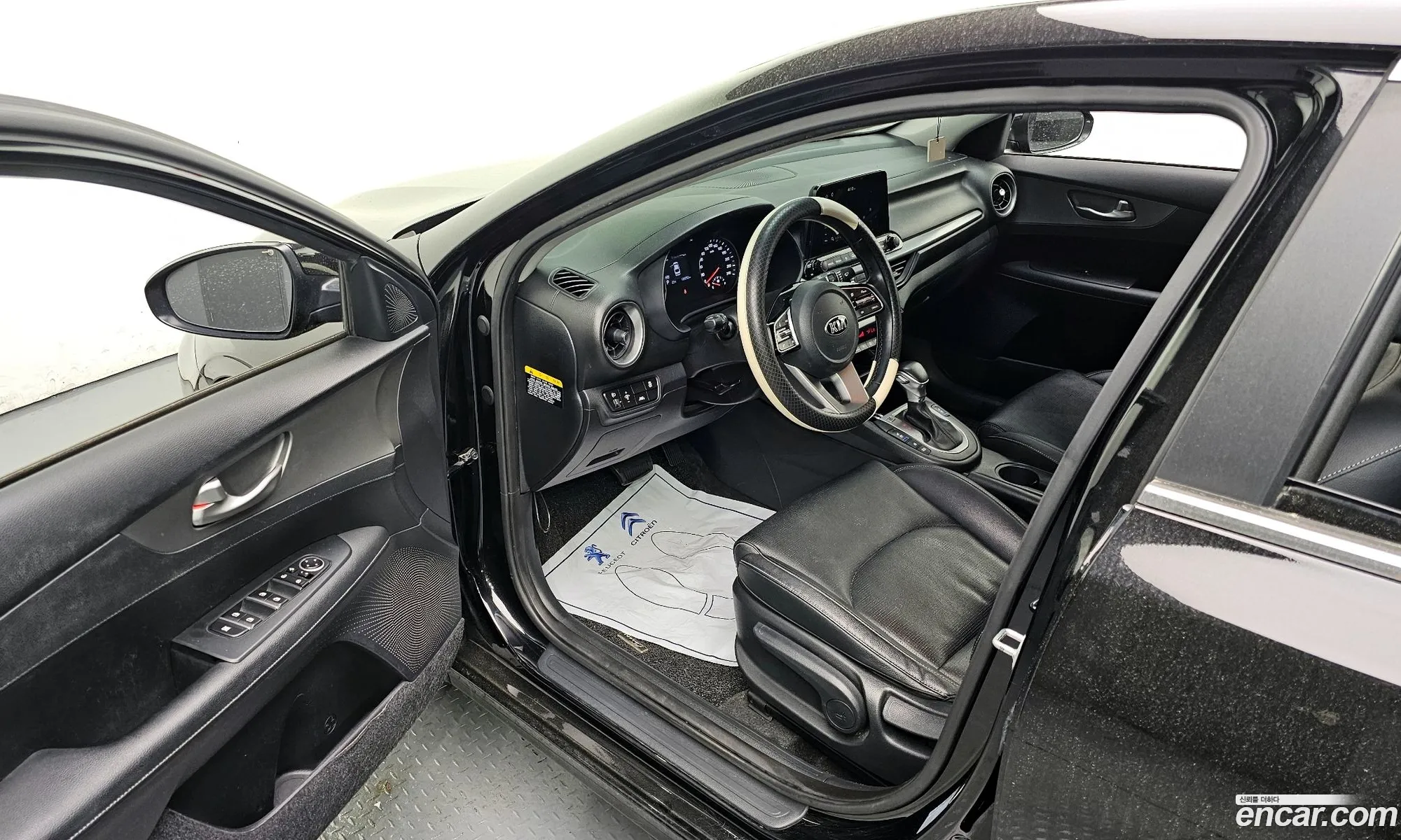 Kia K3 2019 KNAF241BEKA843247 — 8