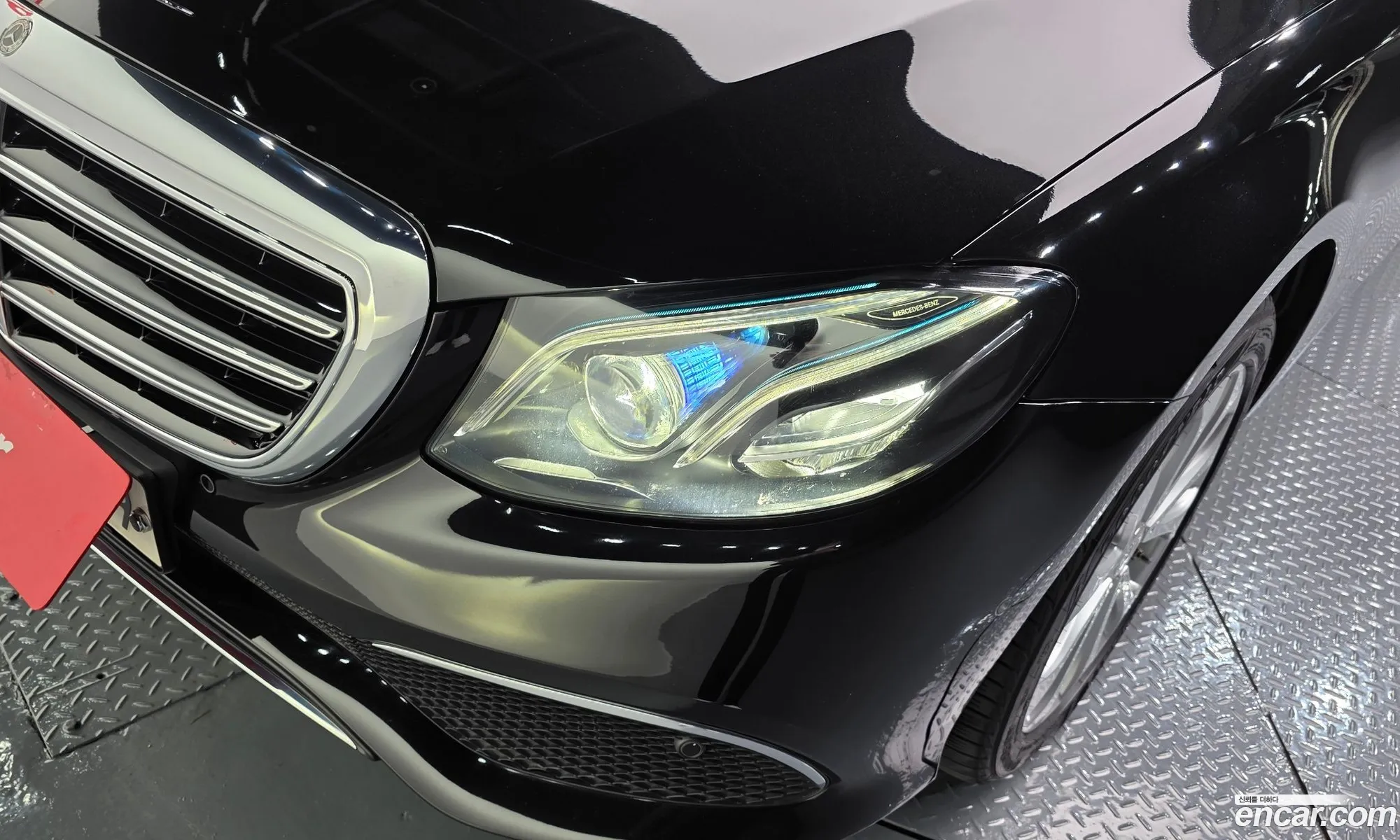 Mercedes-Benz E-Class W213 2017 WDDZF0FB7JA363475 — 16