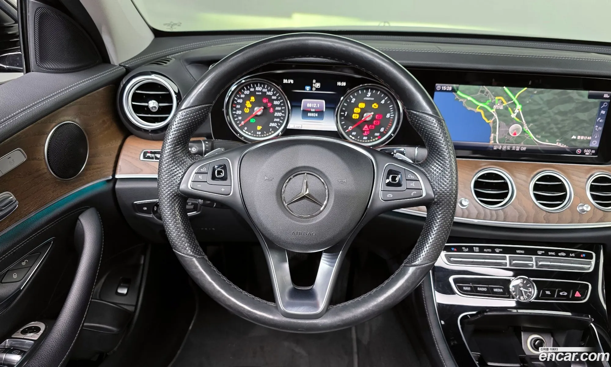Mercedes-Benz E-Class W213 2017 WDDZF0FB7JA363475 — 21