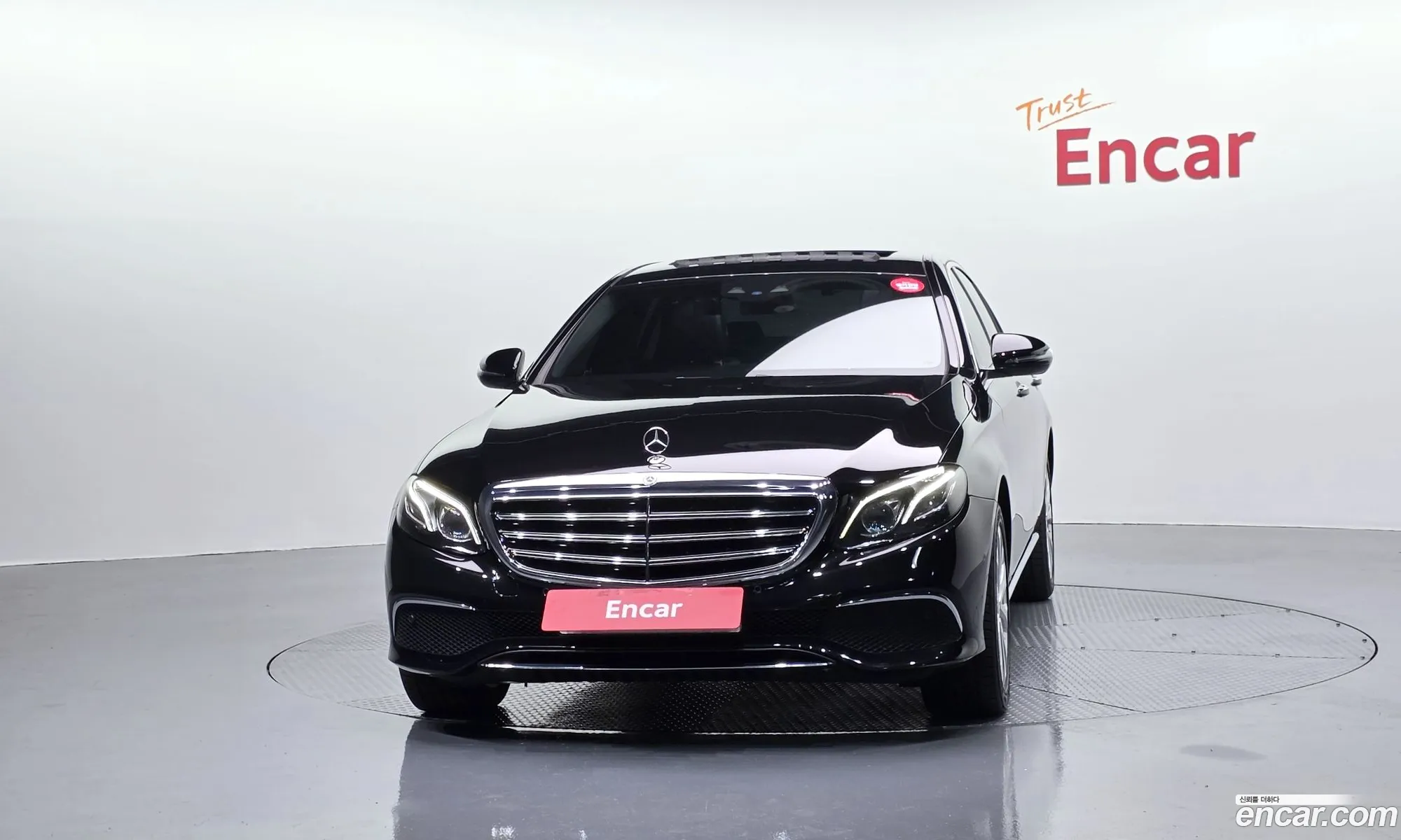 Mercedes-Benz E-Class W213 2017 WDDZF0FB7JA363475 — 23