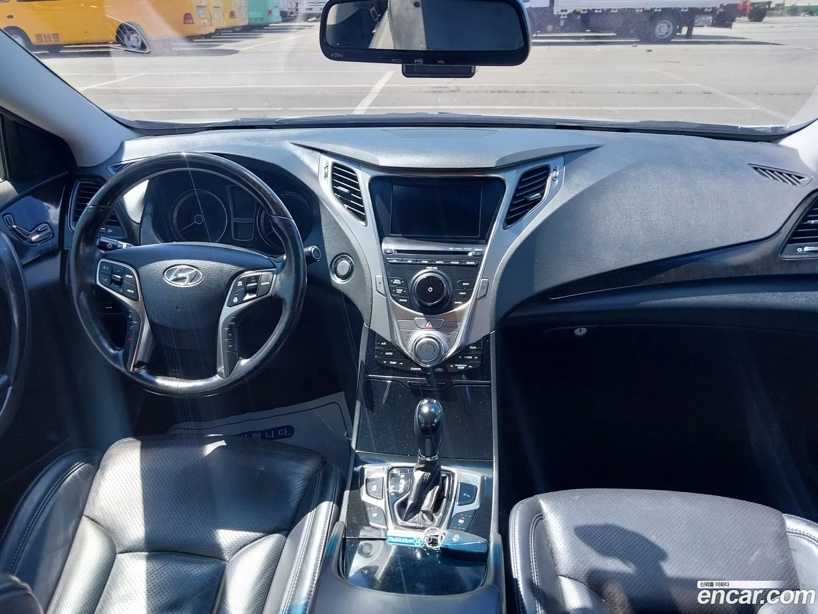 Hyundai Grandeur HG 2012 — 19