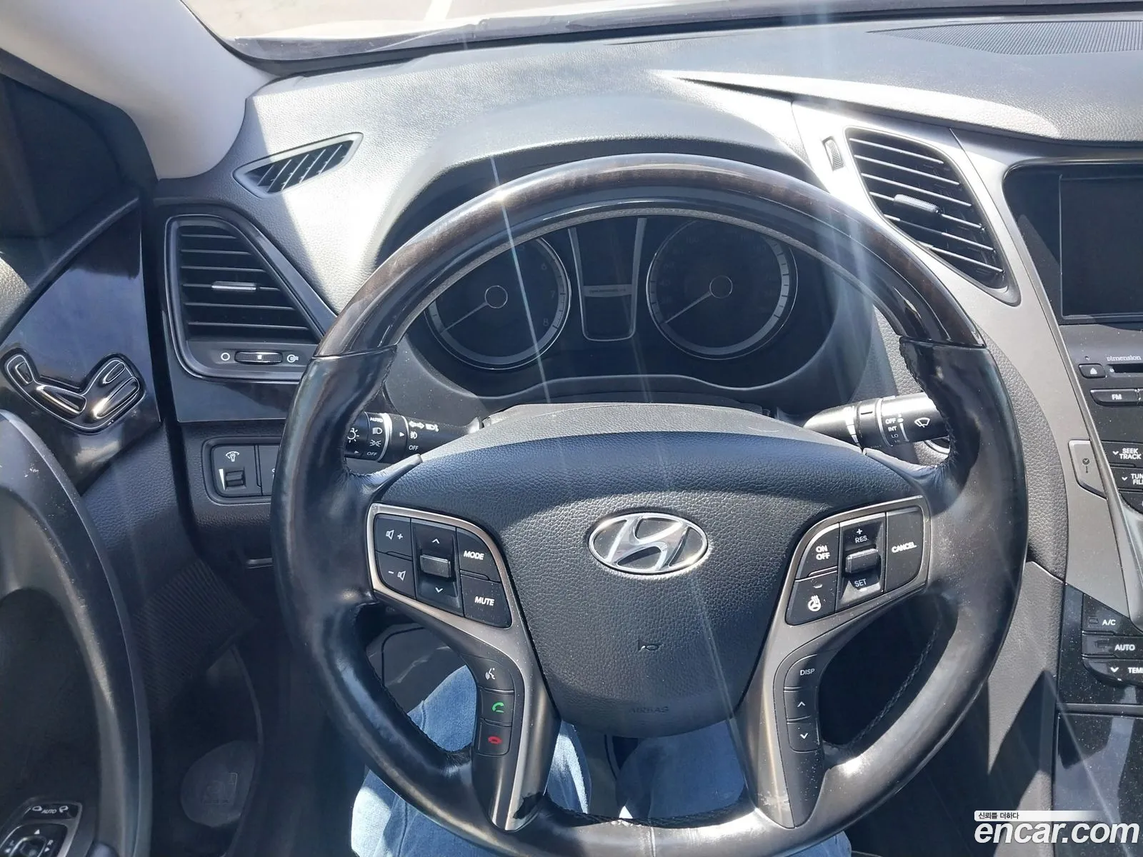 Hyundai Grandeur HG 2012 — 20