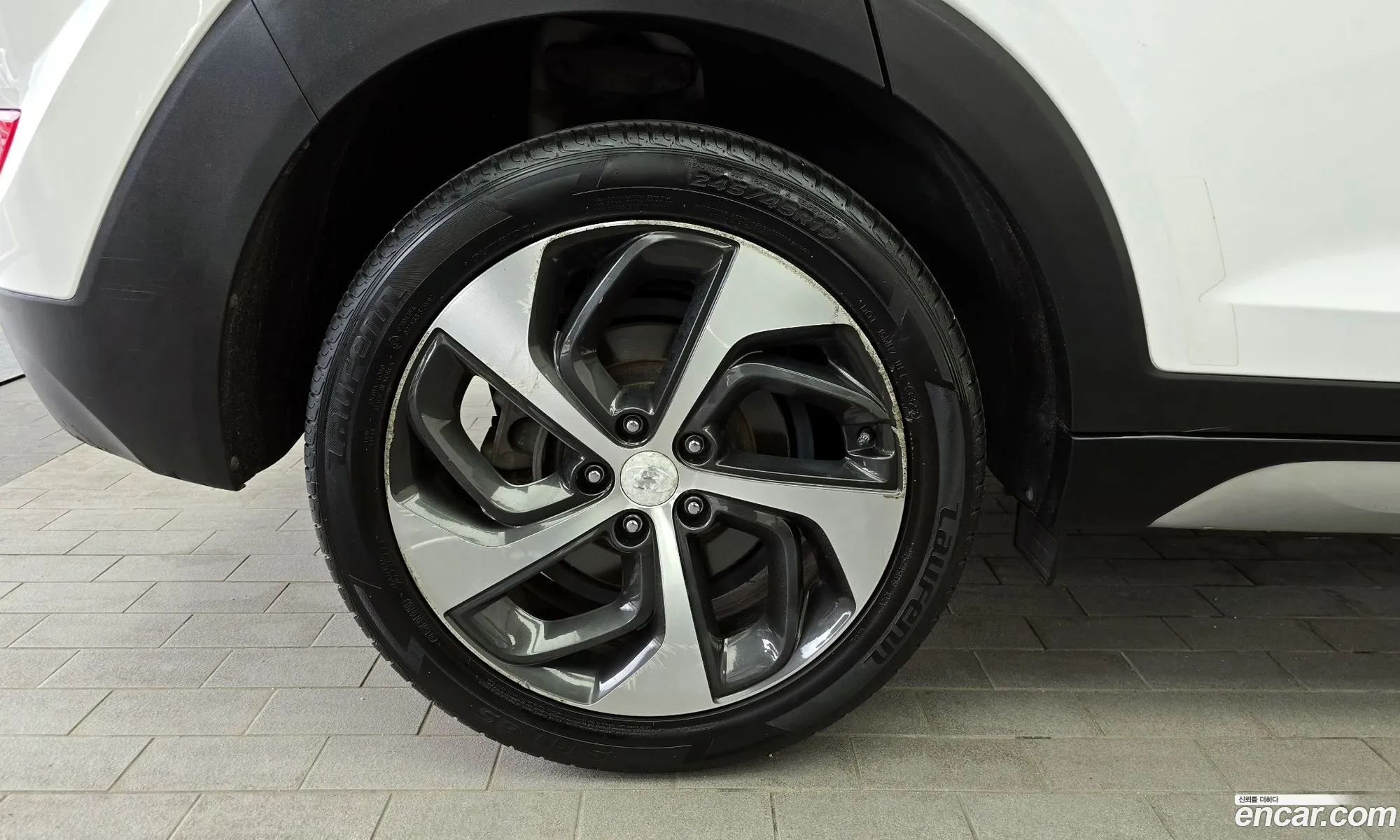 Hyundai Tucson 2017 — 5