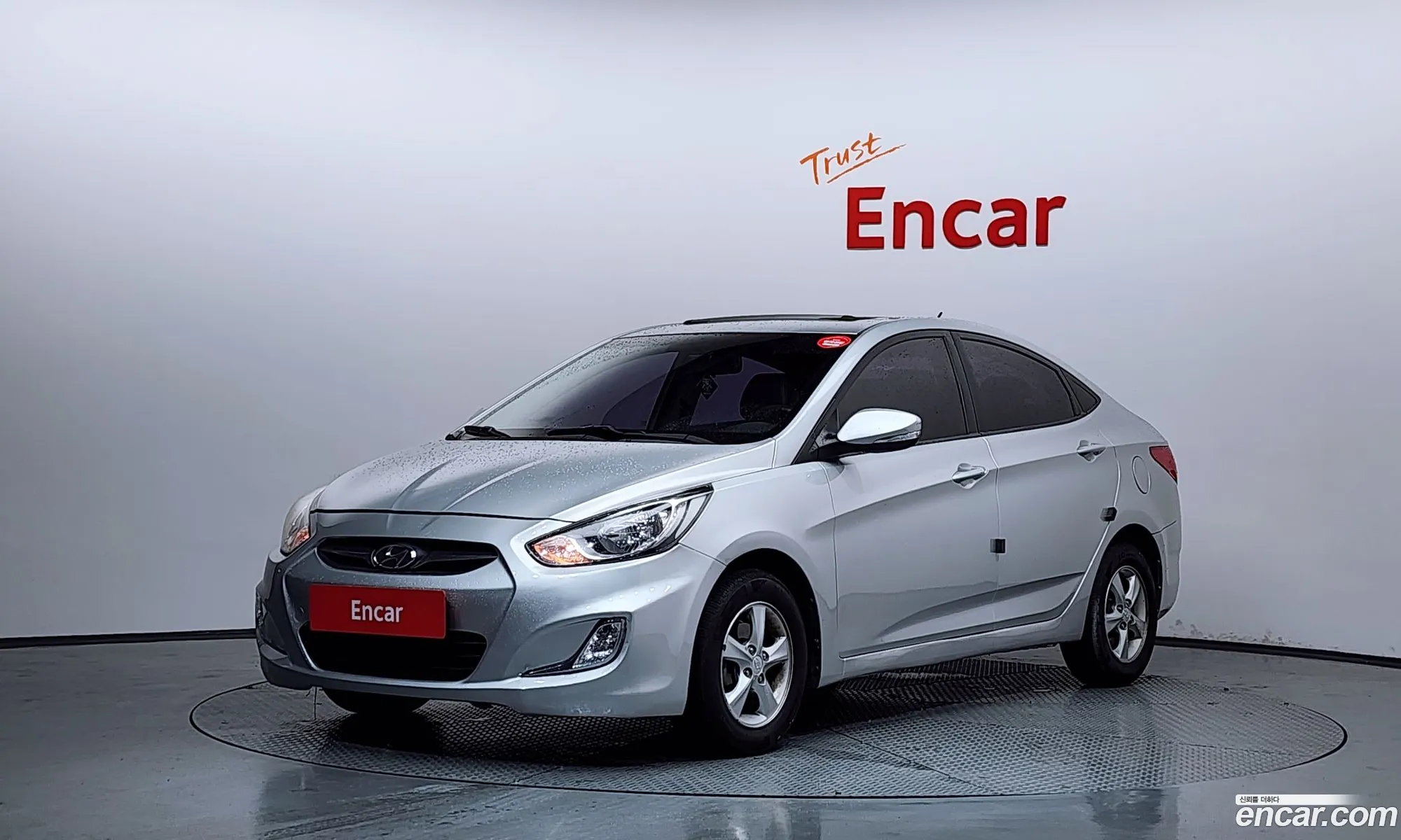 Hyundai Accent 2011 — 2