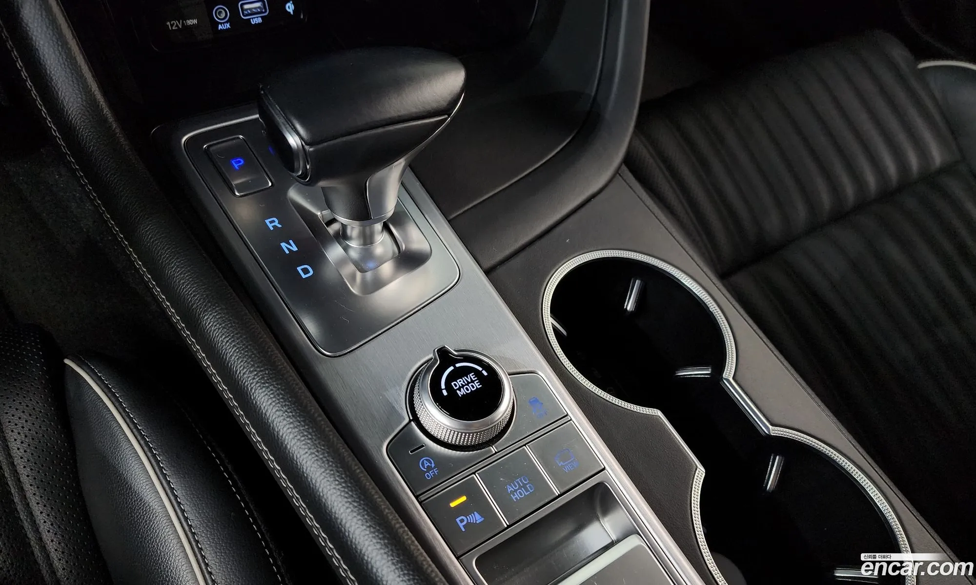 Genesis G70 2020 KMTG341ABLU069013 — 31
