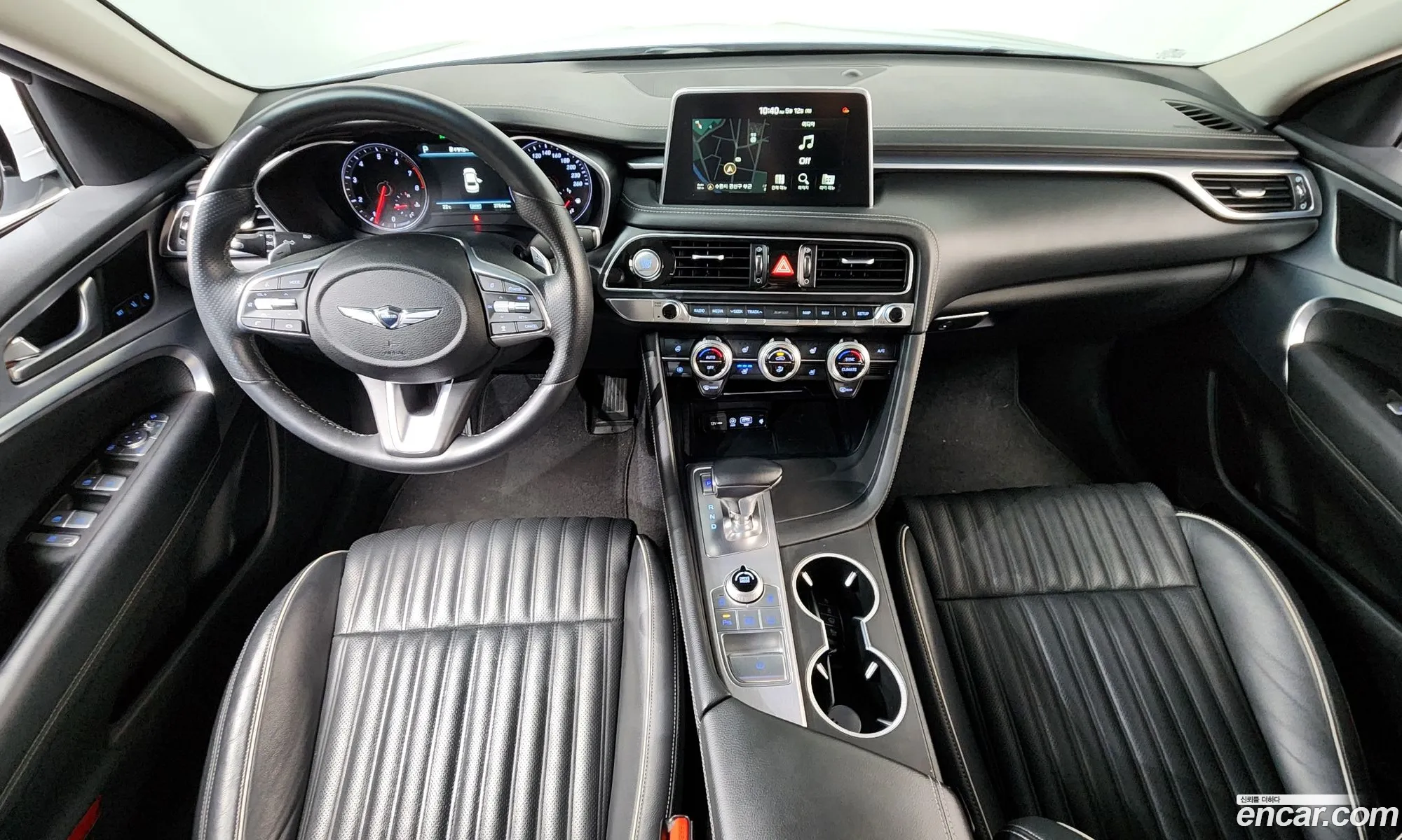 Genesis G70 2020 KMTG341ABLU069013 — 27