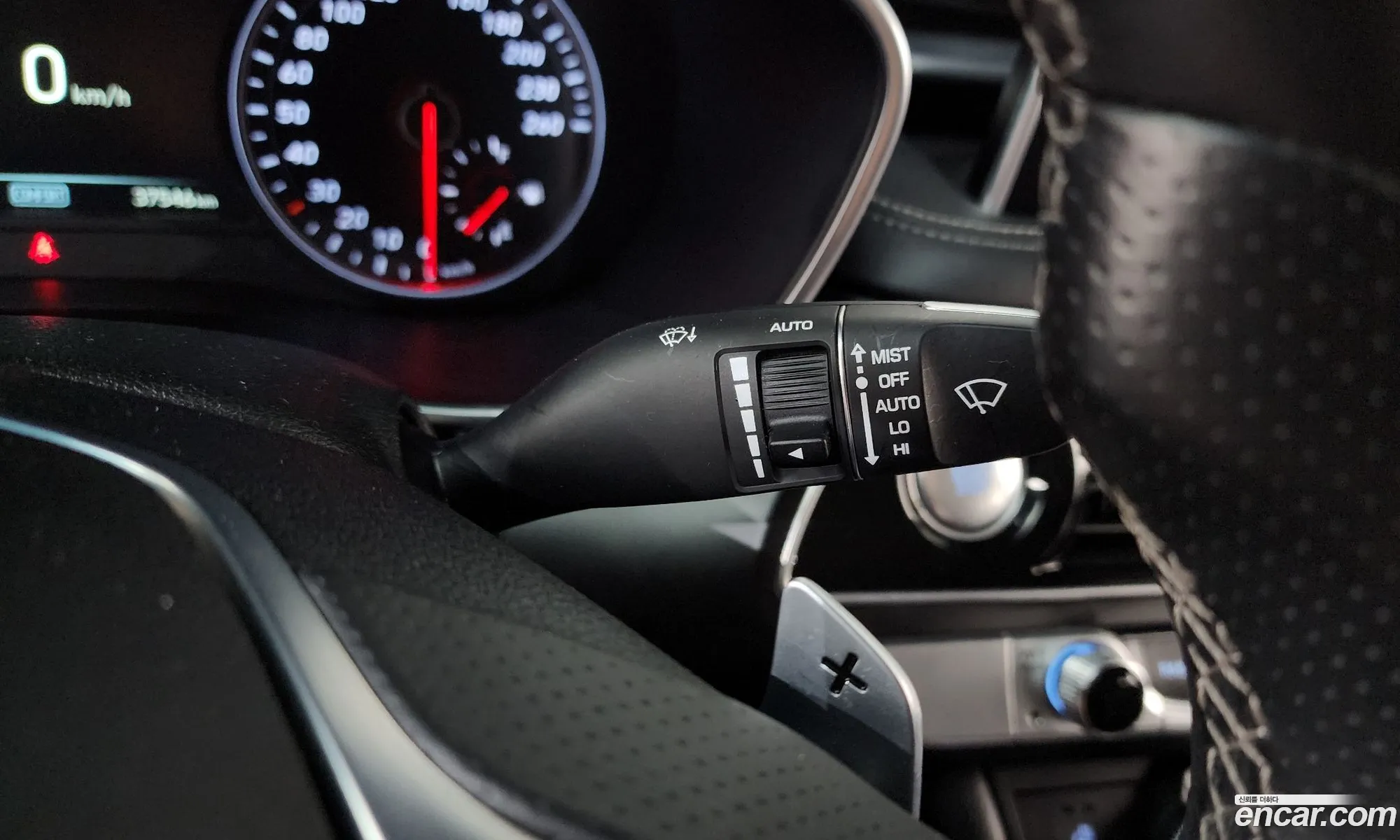 Genesis G70 2020 KMTG341ABLU069013 — 8