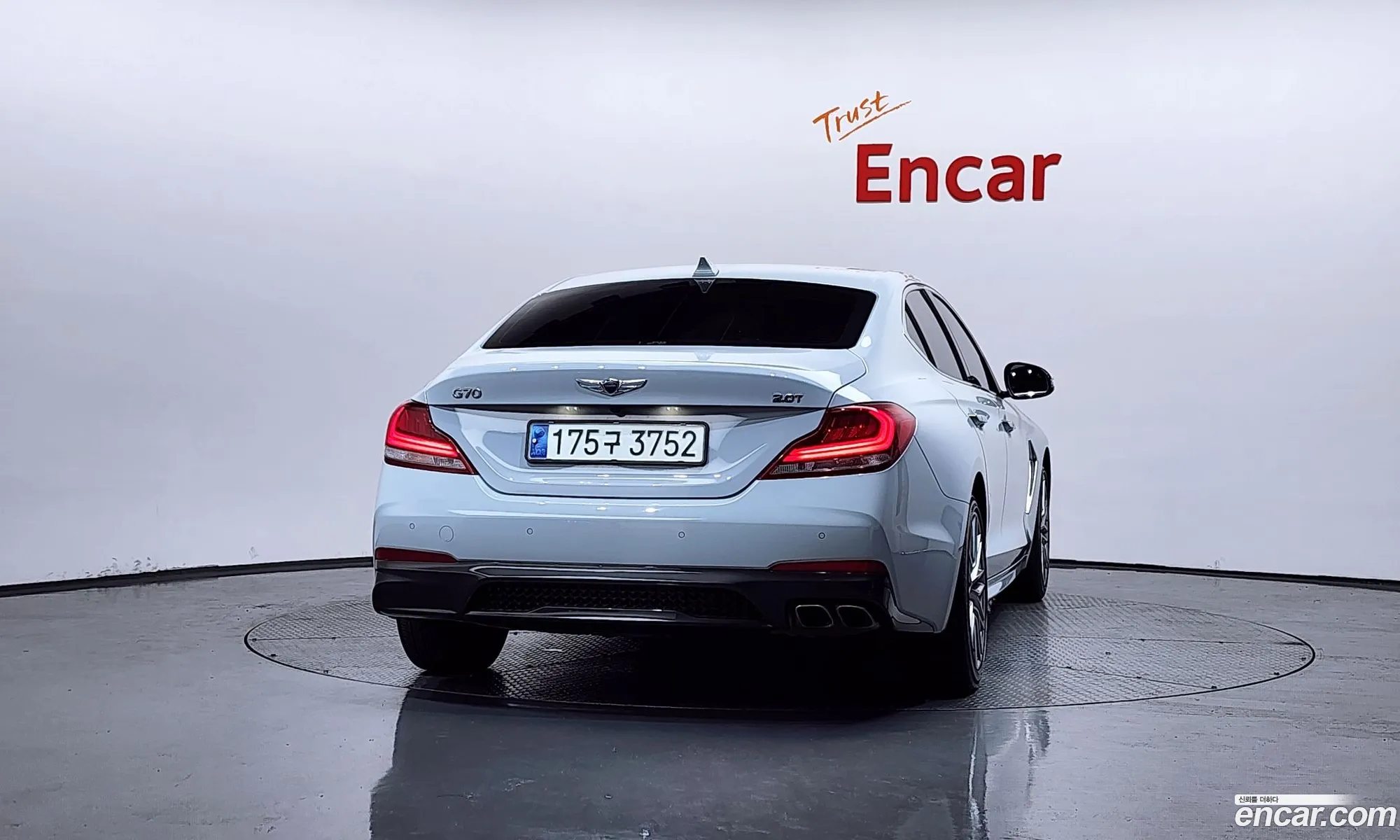 Genesis G70 2020 KMTG341ABLU069013 — 16
