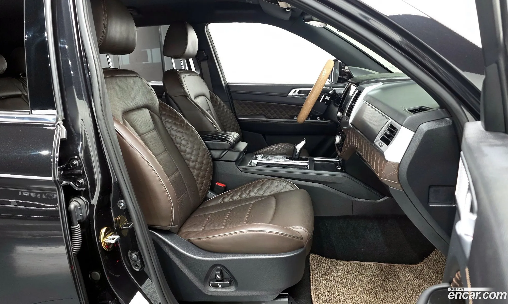 KG Mobility (SsangYong) Rexton 2022 — 10