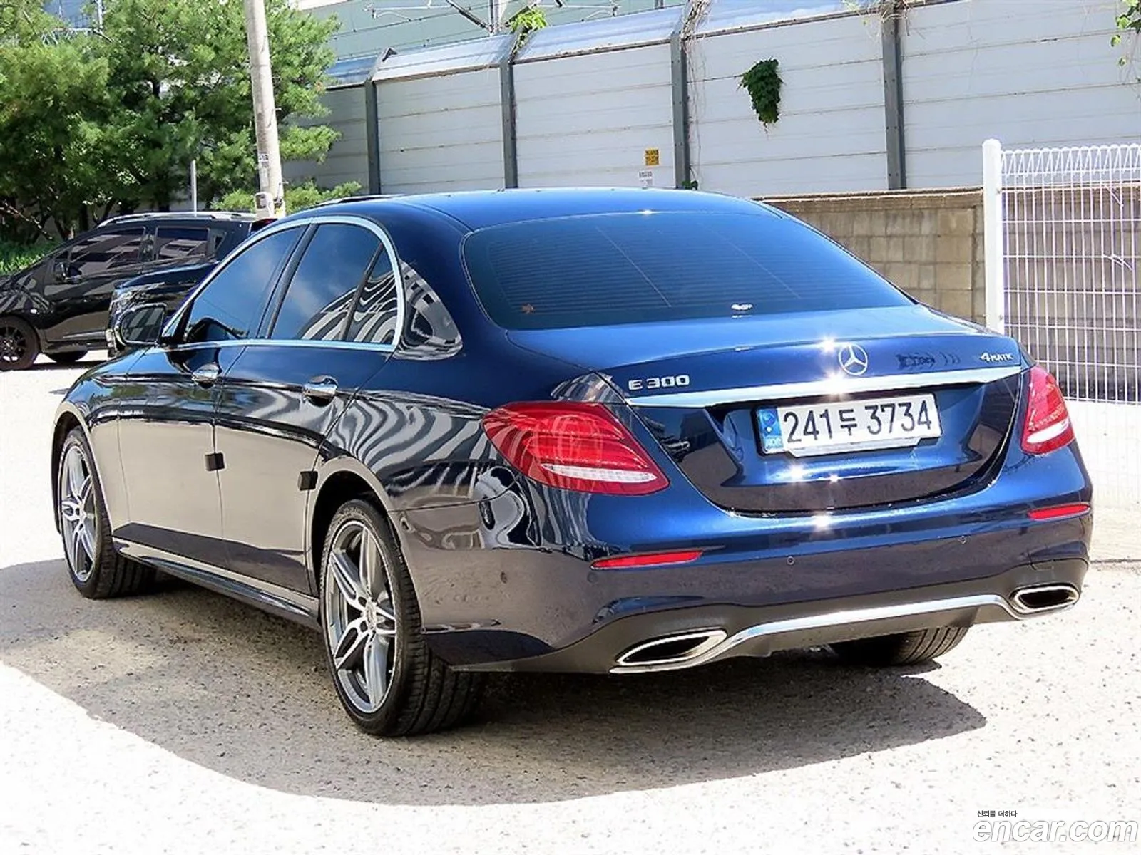 Mercedes-Benz E-Class W213 2020 — 18