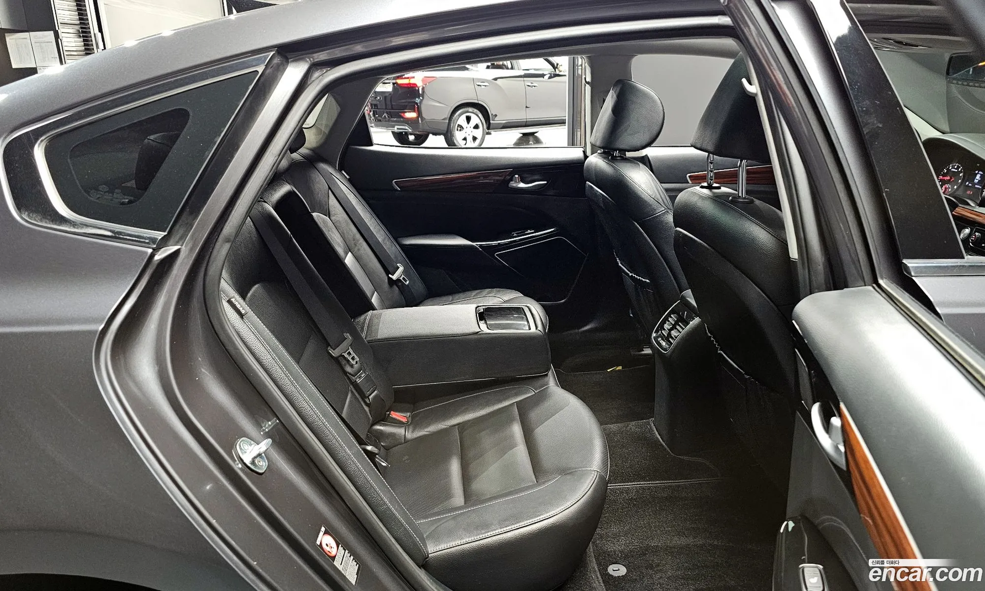 Kia K7 2016 — 21