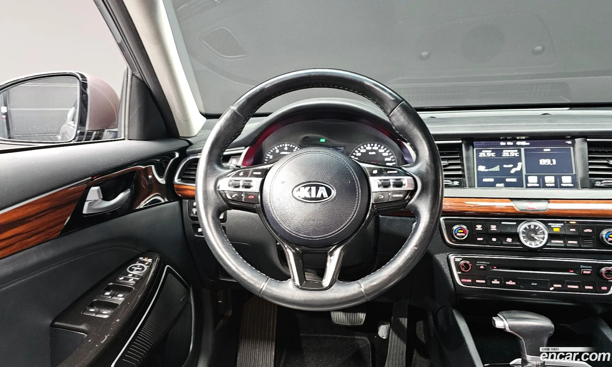 Kia K7 2016 — 7