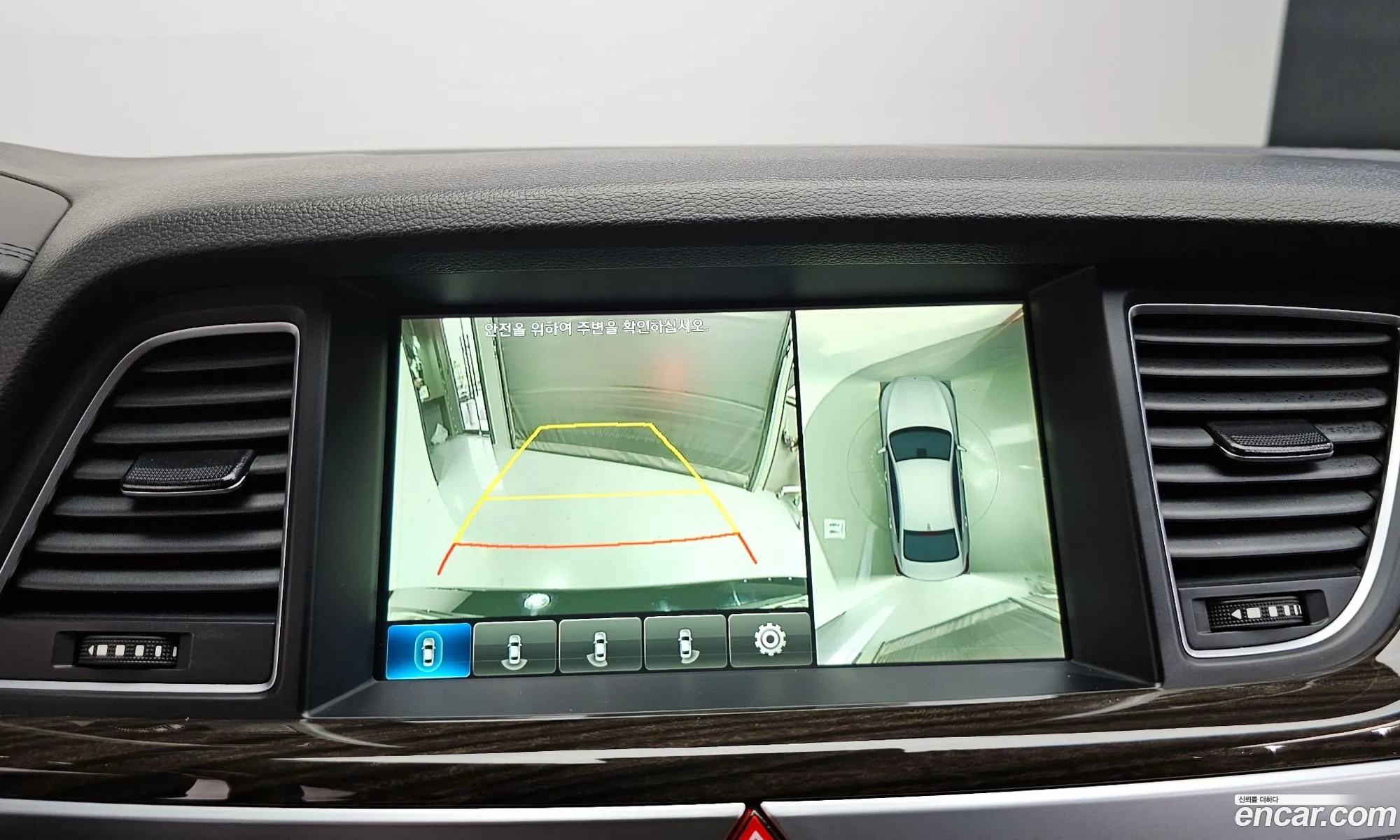 Genesis G80 2017 KMHGM41DBHU230077 — 18