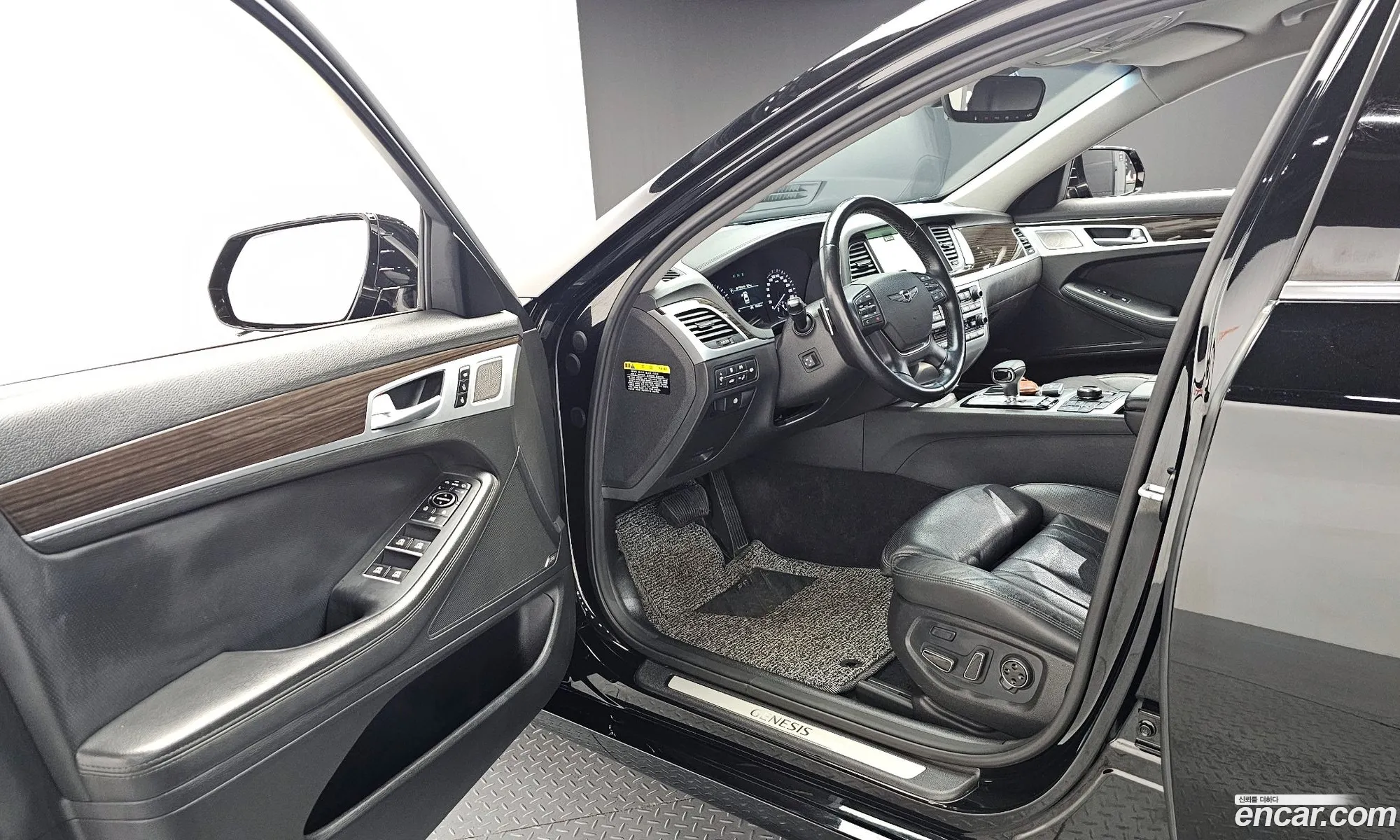 Genesis G80 2017 KMHGM41DBHU230077 — 7
