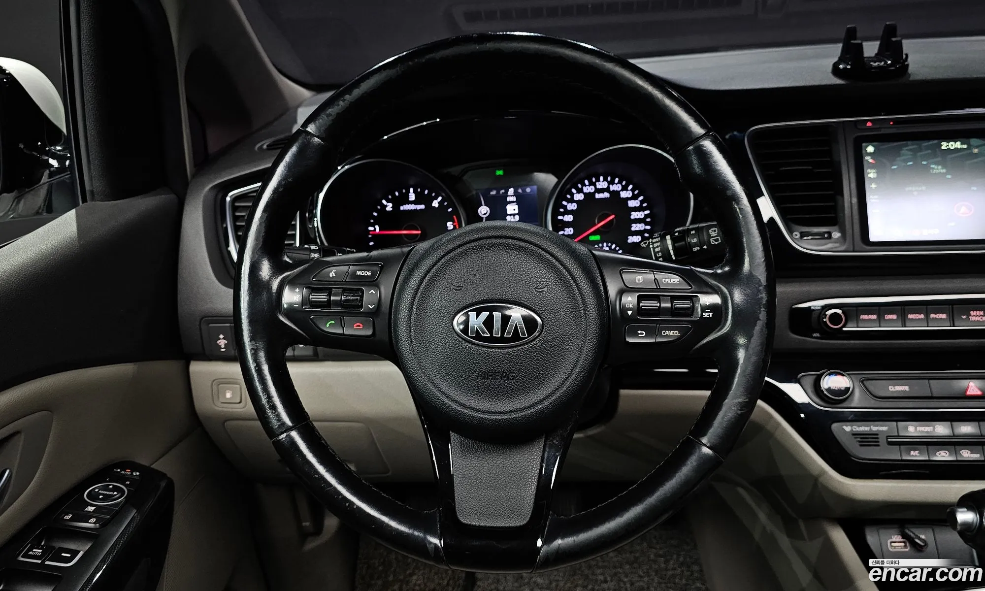 Kia Carnival 2014 KNAMC81ABFS033371 — 12