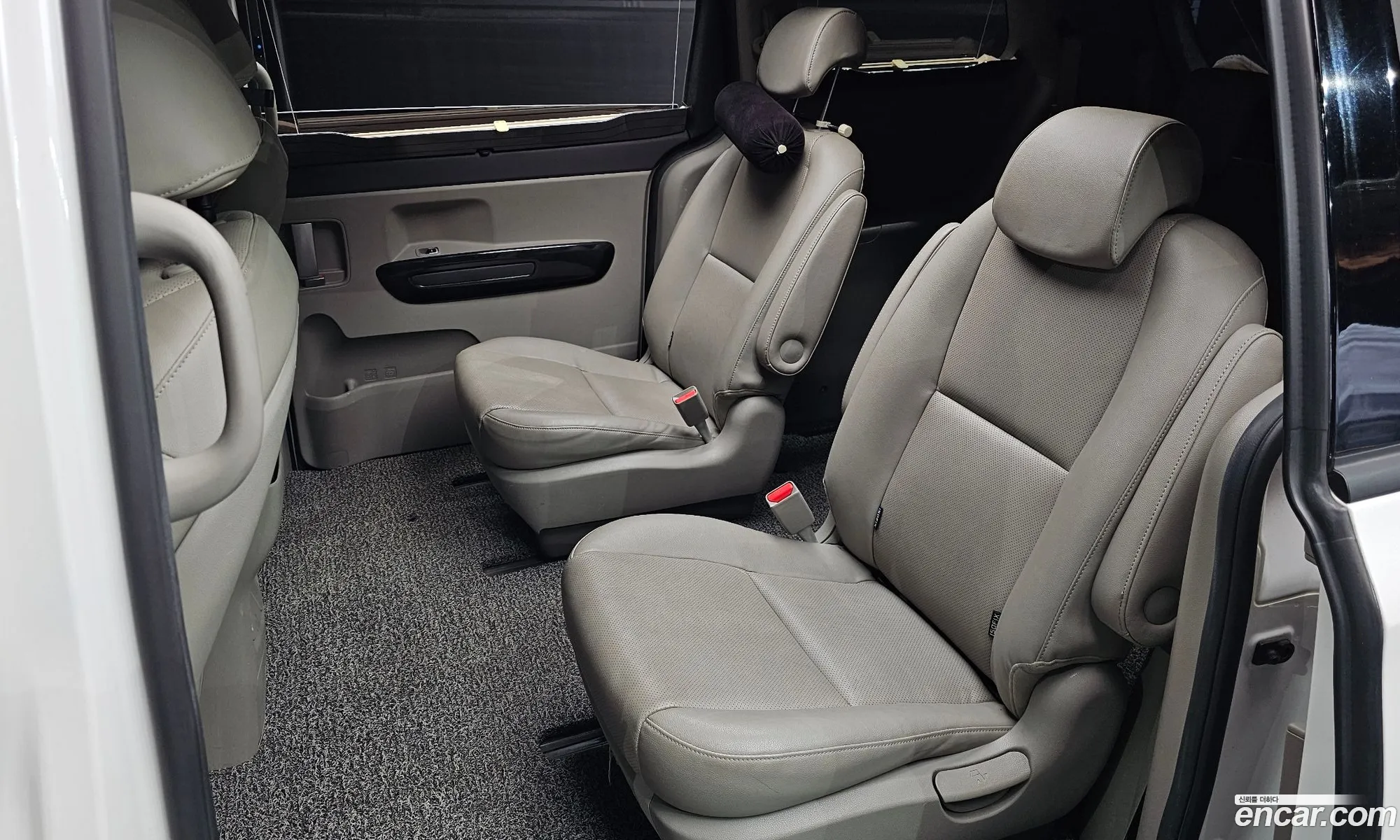Kia Carnival 2014 KNAMC81ABFS033371 — 7