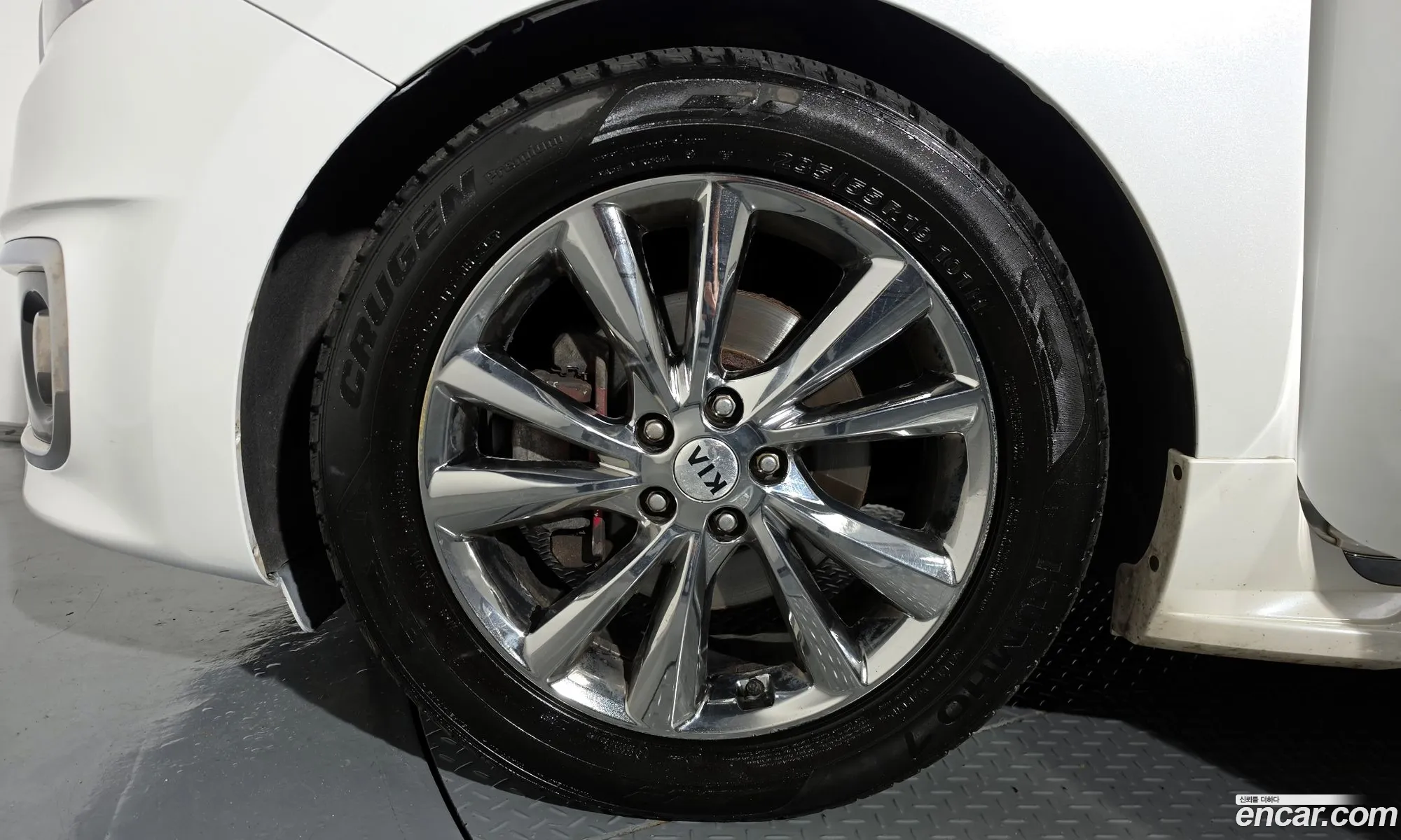 Kia Carnival 2017 KNAMD81ABJS386848 — 4