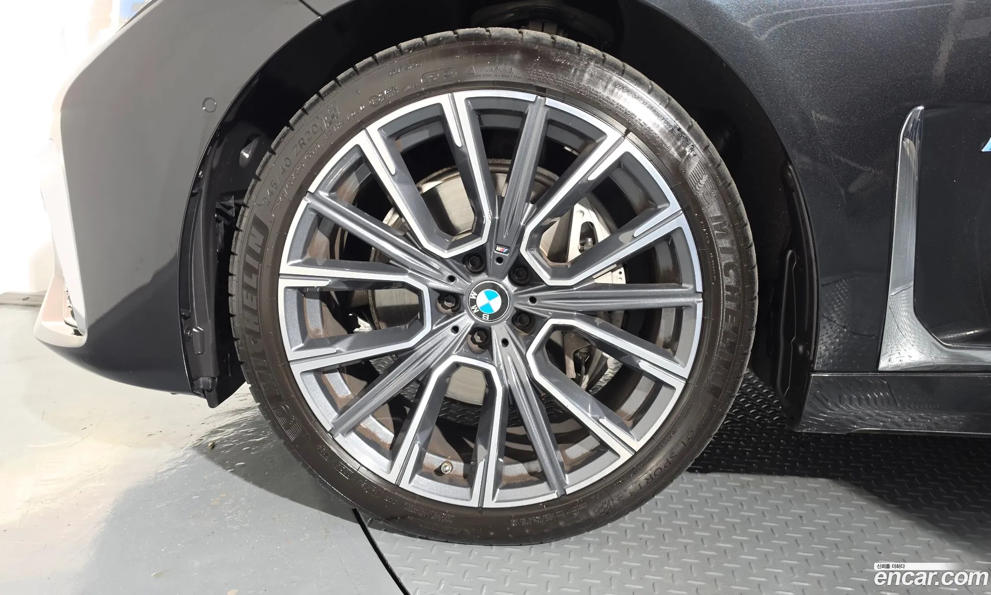 BMW 7 Series 2021 — 7