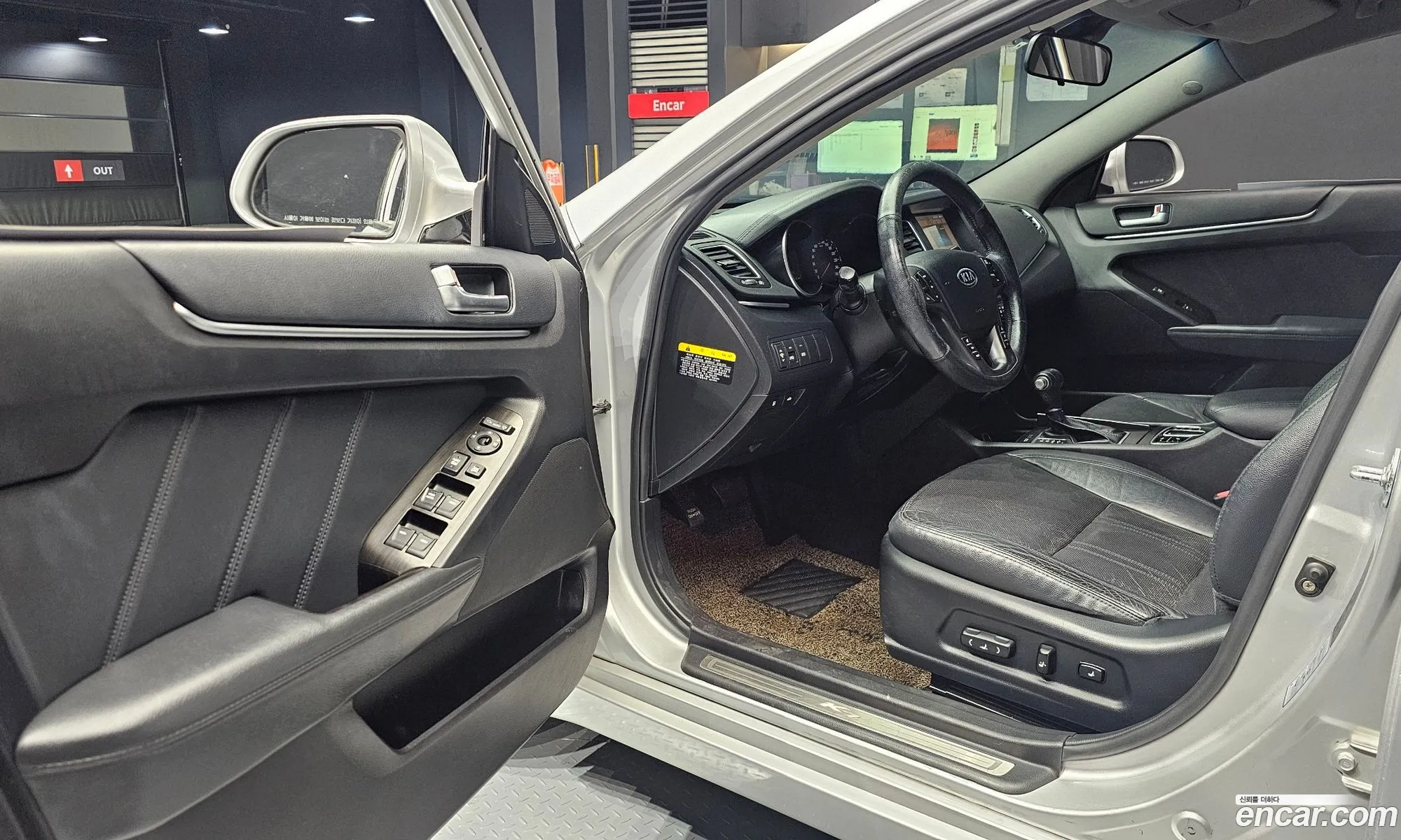 Kia The Prestige K7 2012 KNALL418BCA087100 — 10