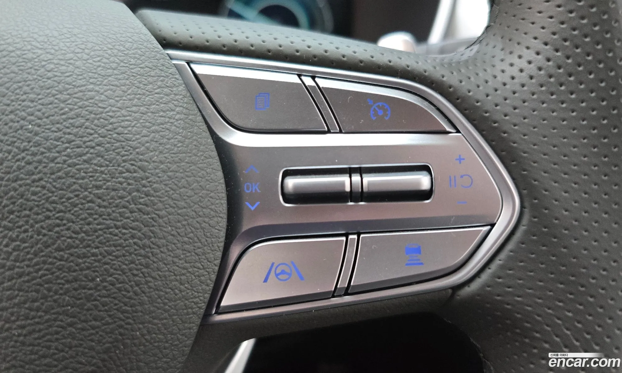 Hyundai Santa Fe 2022 — 28