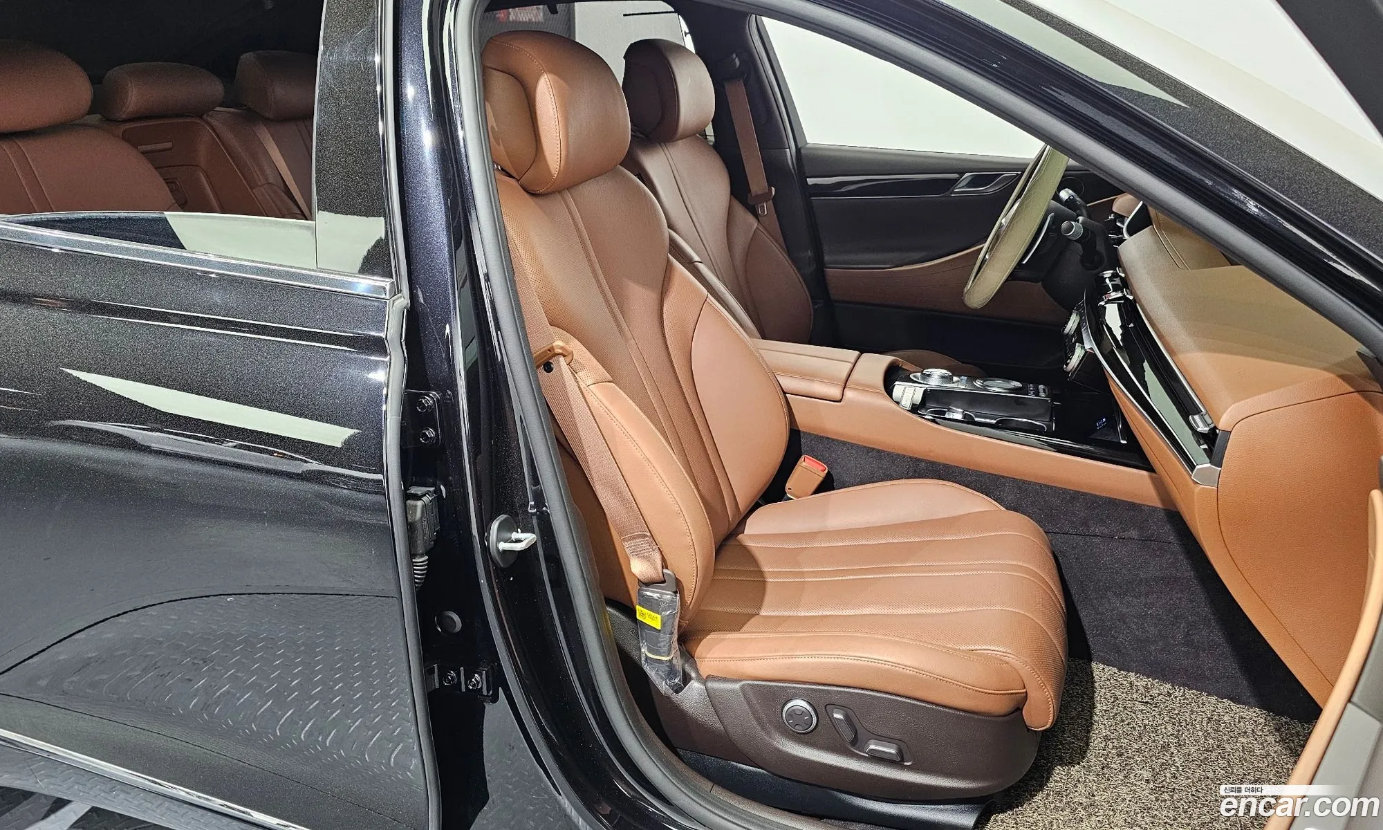 Genesis G80 2022 KMTGB41CDNU138739 — 12