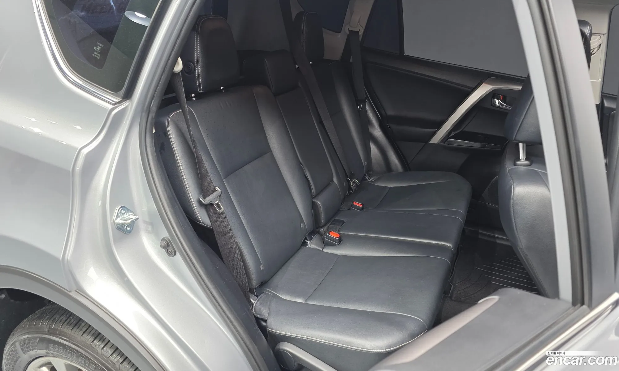 Toyota RAV4 2017 — 8