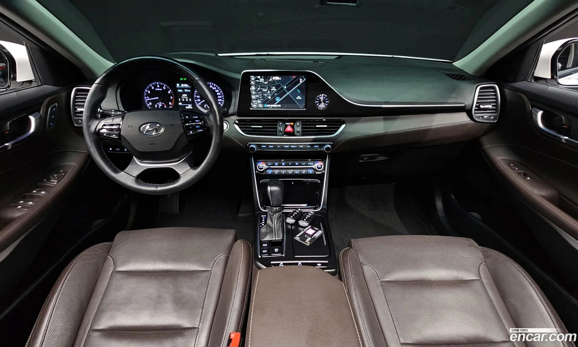 Hyundai Grandeur IG 2018 — 17