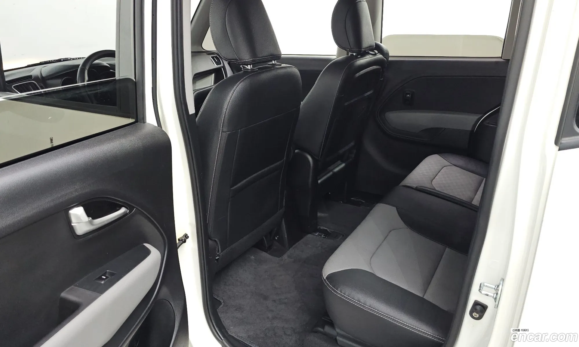 Kia Ray 2022 KNACJ811BNT293424 — 8