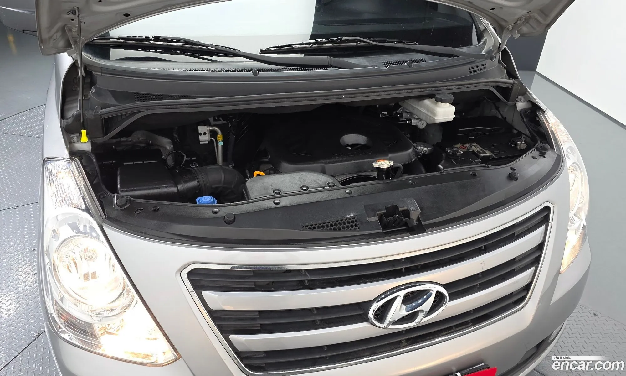 Hyundai Grand Starex 2017 — 8