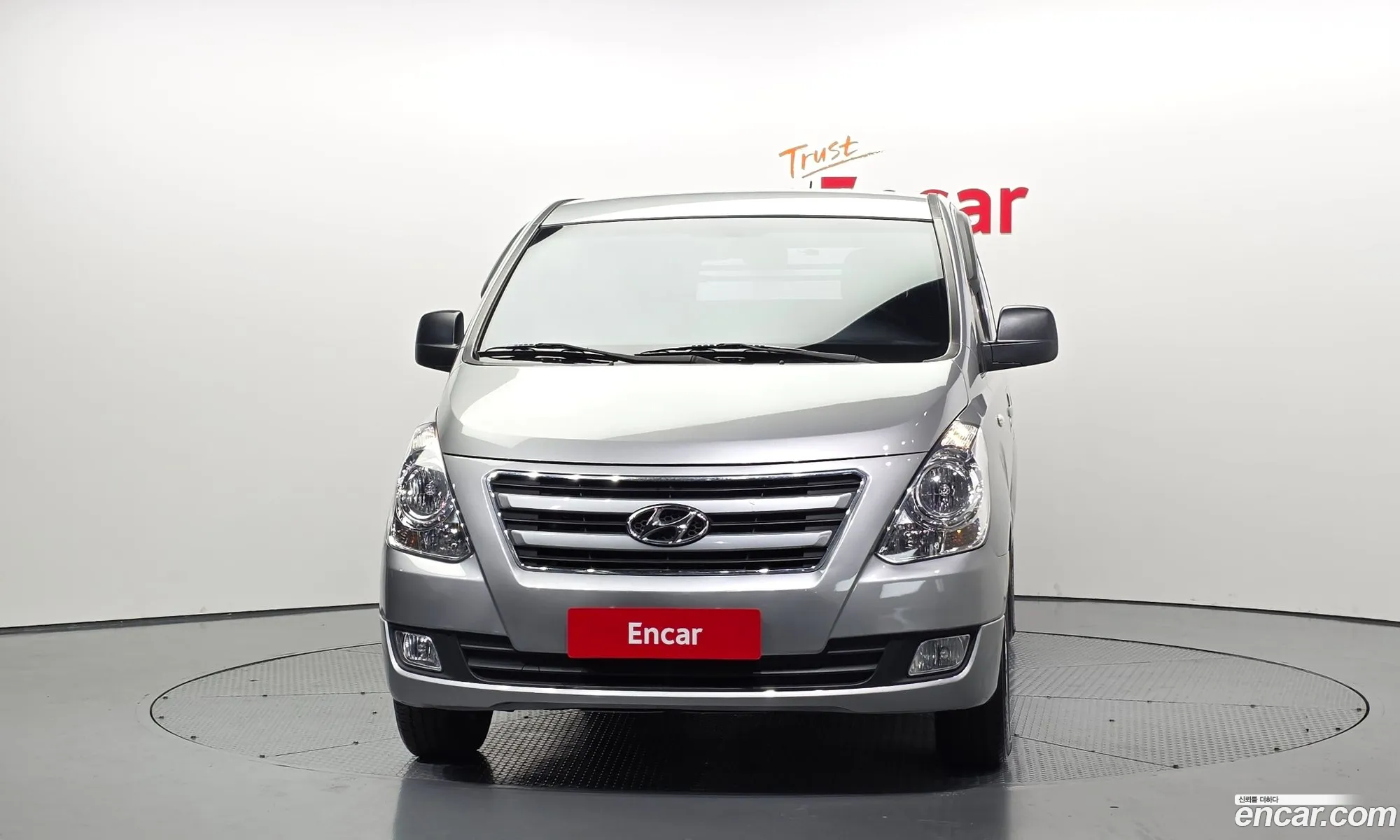 Hyundai Grand Starex 2017 — 2