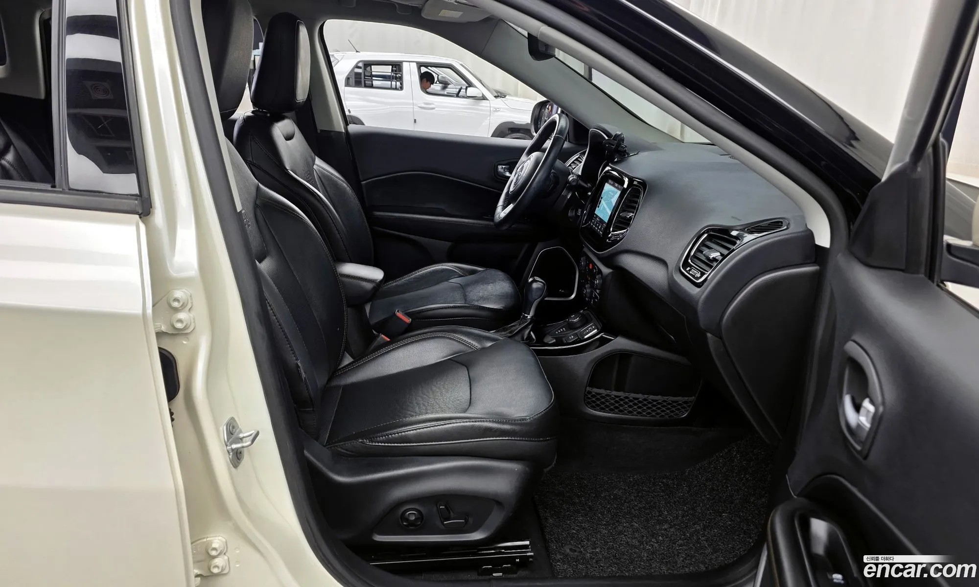 Jeep Compass 2019 — 25