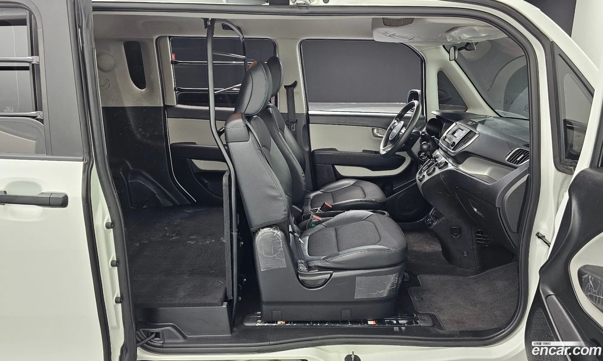 Kia Ray 2022 KNACF911BNT293880 — 4