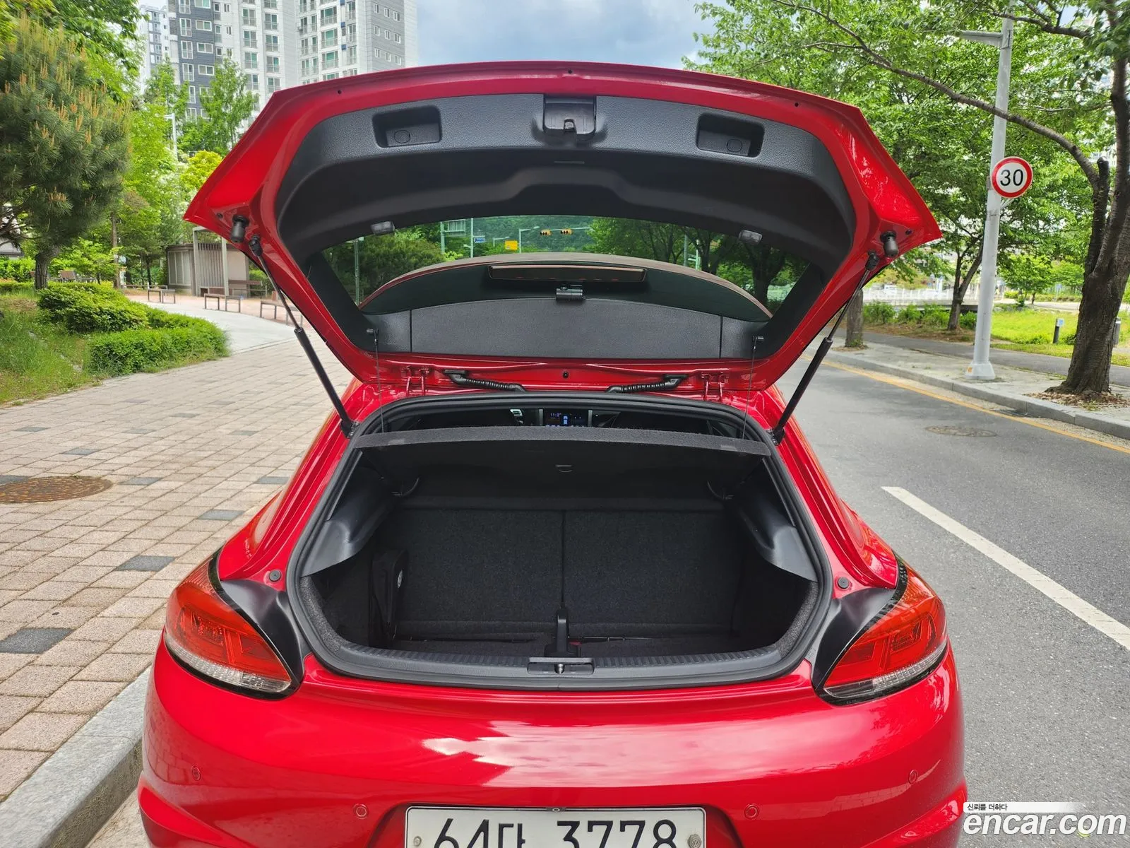 Volkswagen Scirocco 2013 — 19