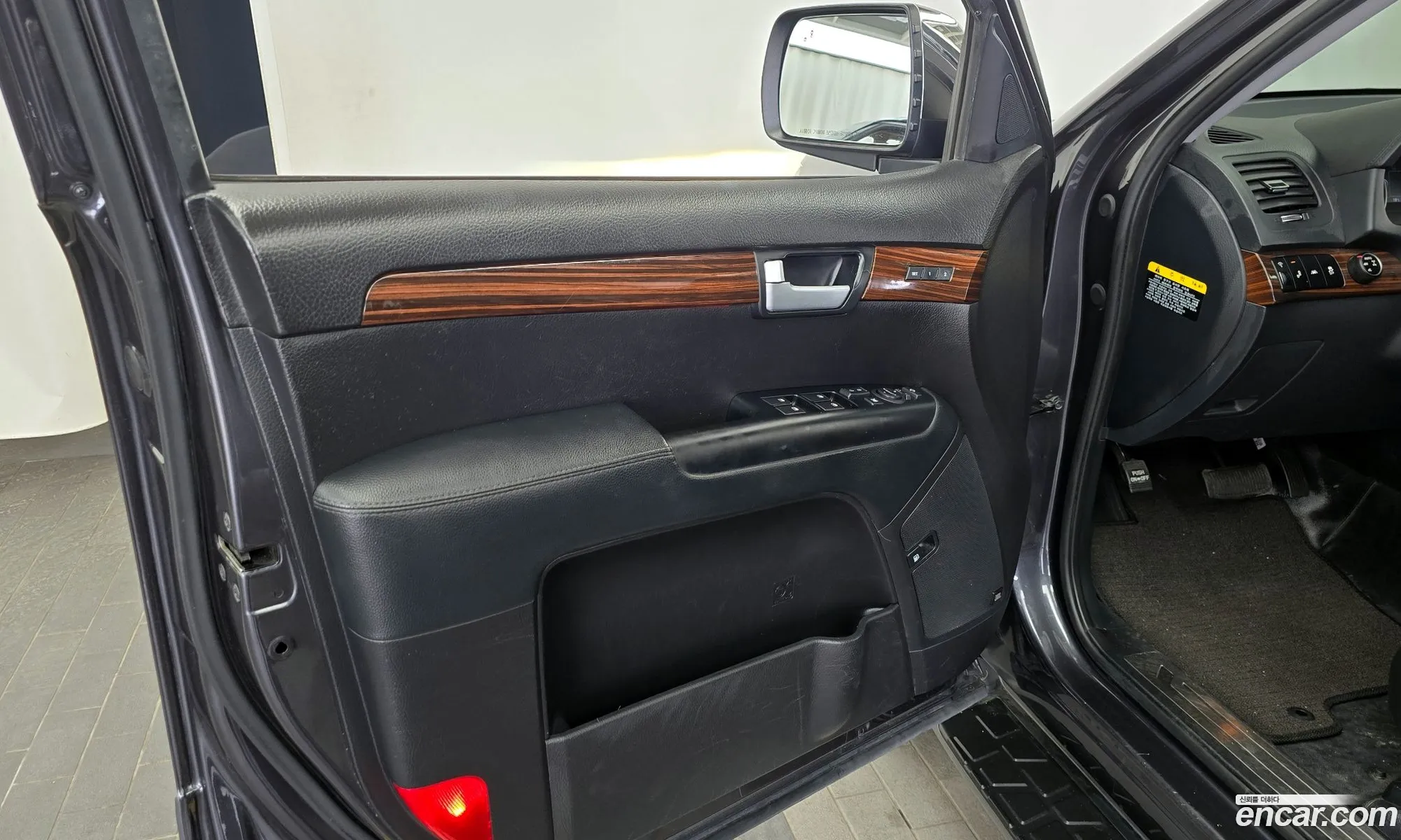 Kia Mohave 2018 KNAKN814DJA181319 — 8