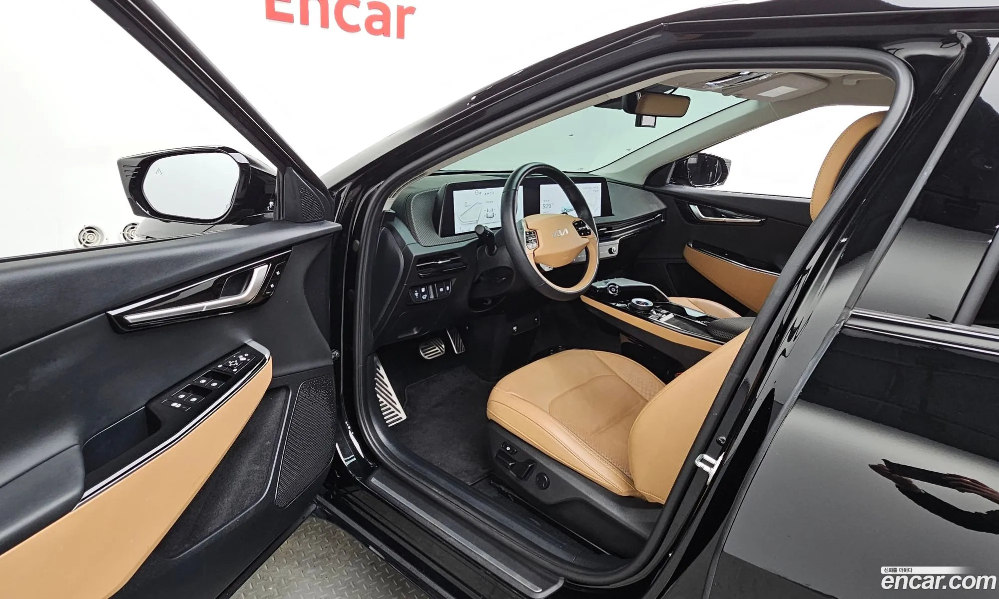 Kia EV6 2023 KNAC381AFPA136723 — 8