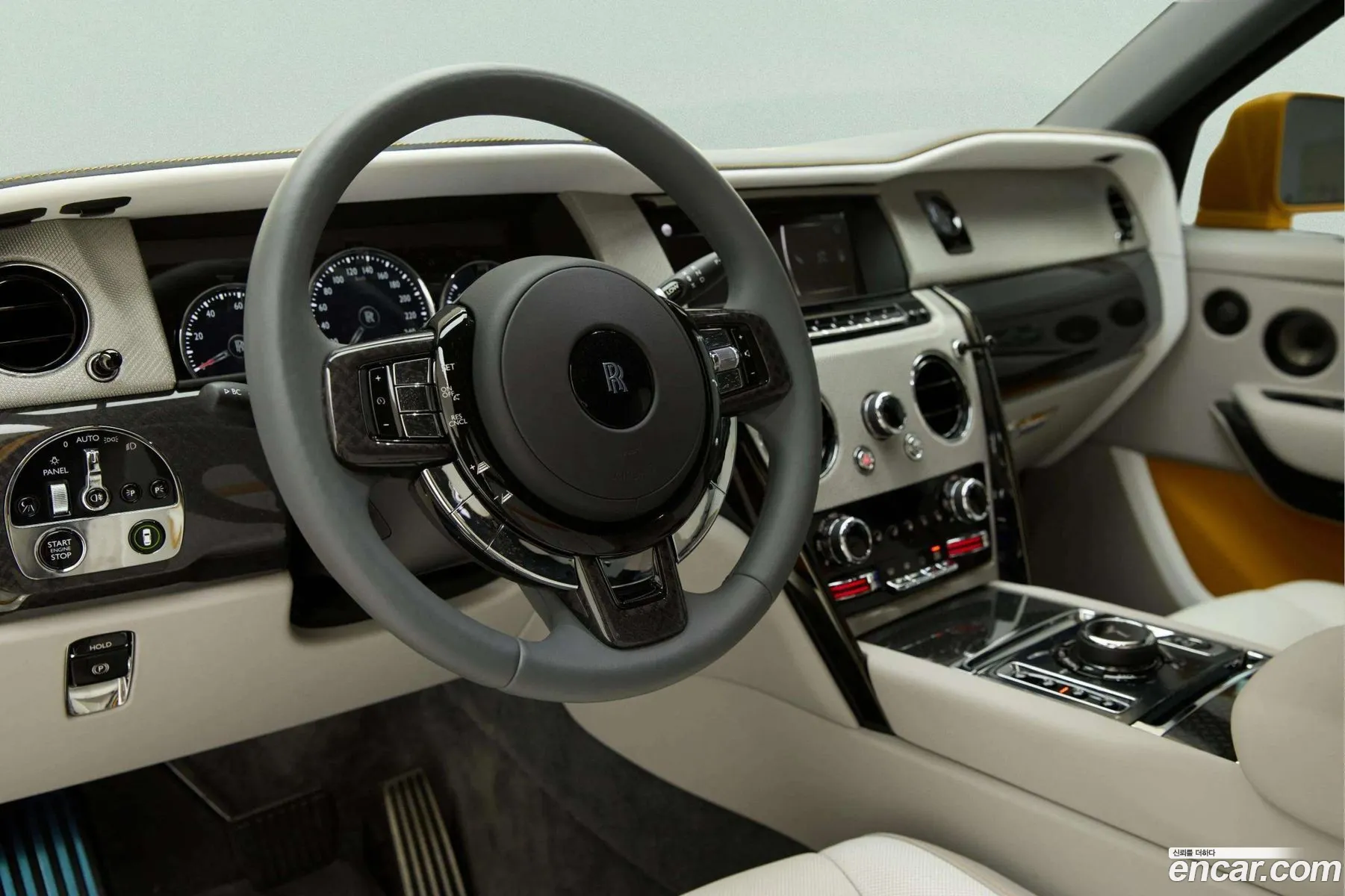 Rolls-Royce Cullinan 2024 — 2