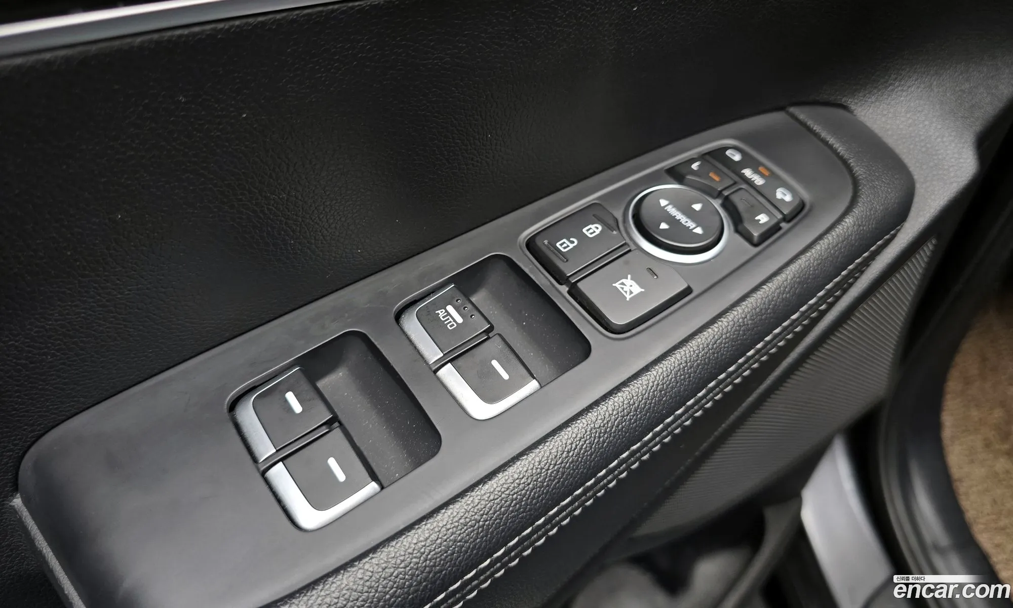 Kia Sorento 2019 KNAPS811BKA537935 — 7