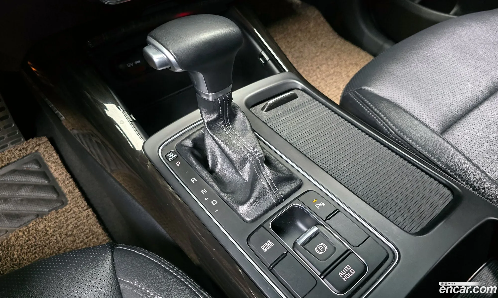 Kia Sorento 2019 KNAPS811BKA537935 — 19