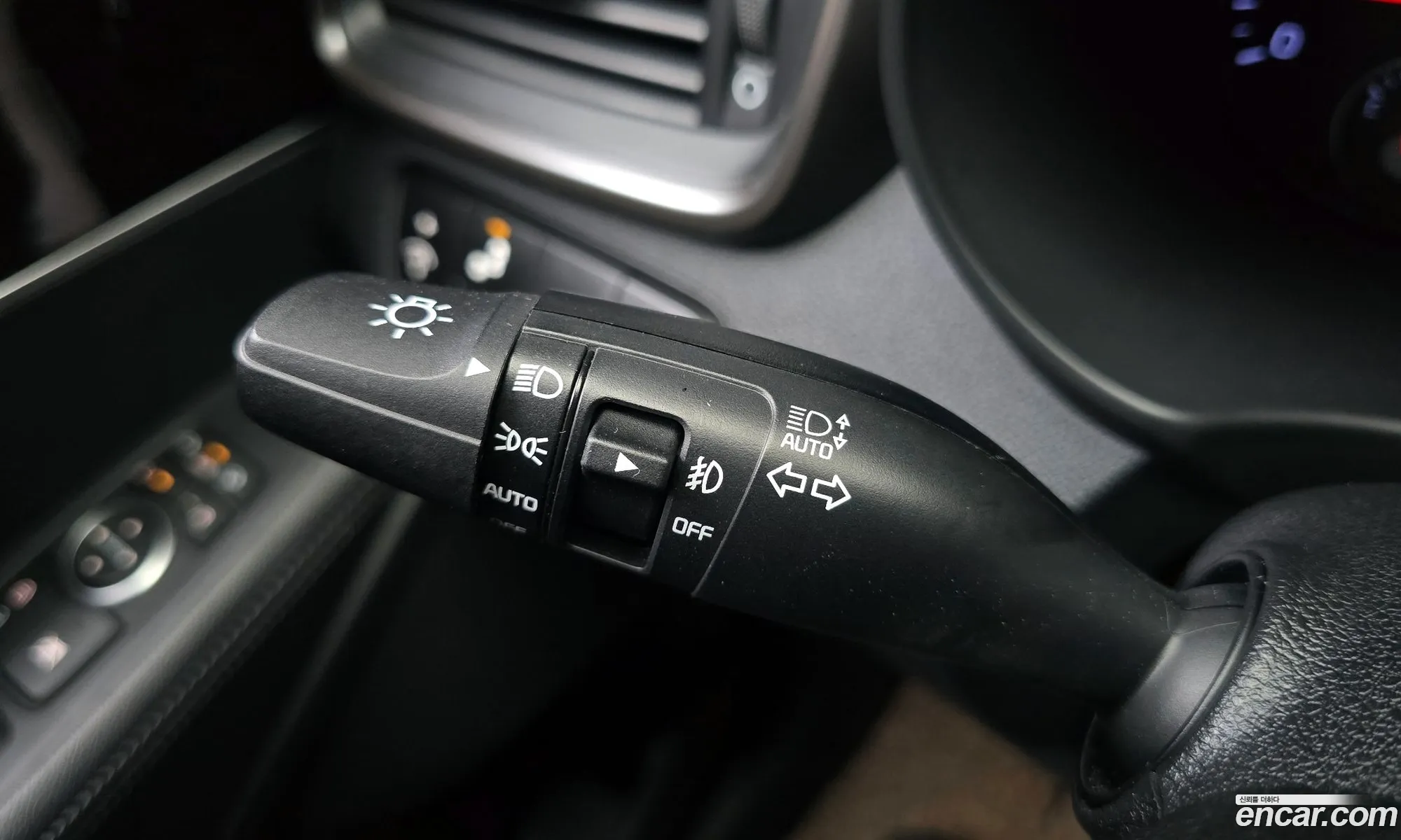Kia Sorento 2019 KNAPS811BKA537935 — 14