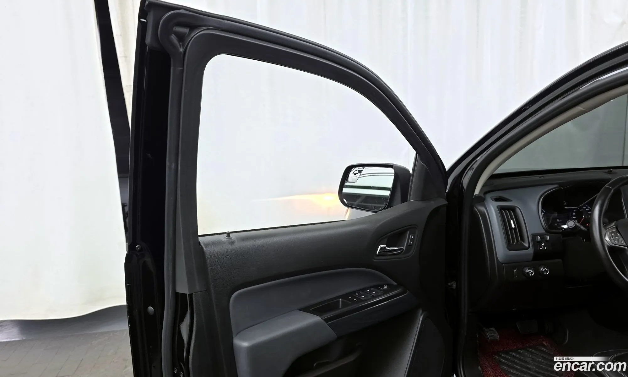 Chevrolet (GM Daewoo) Real New Colorado