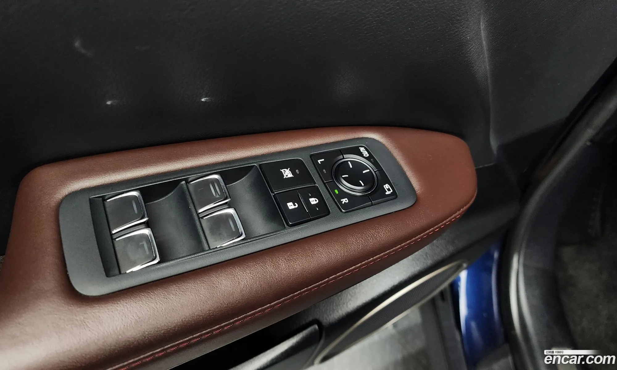Lexus RX450h 2021 JTJBGMCA6M2068889 — 32