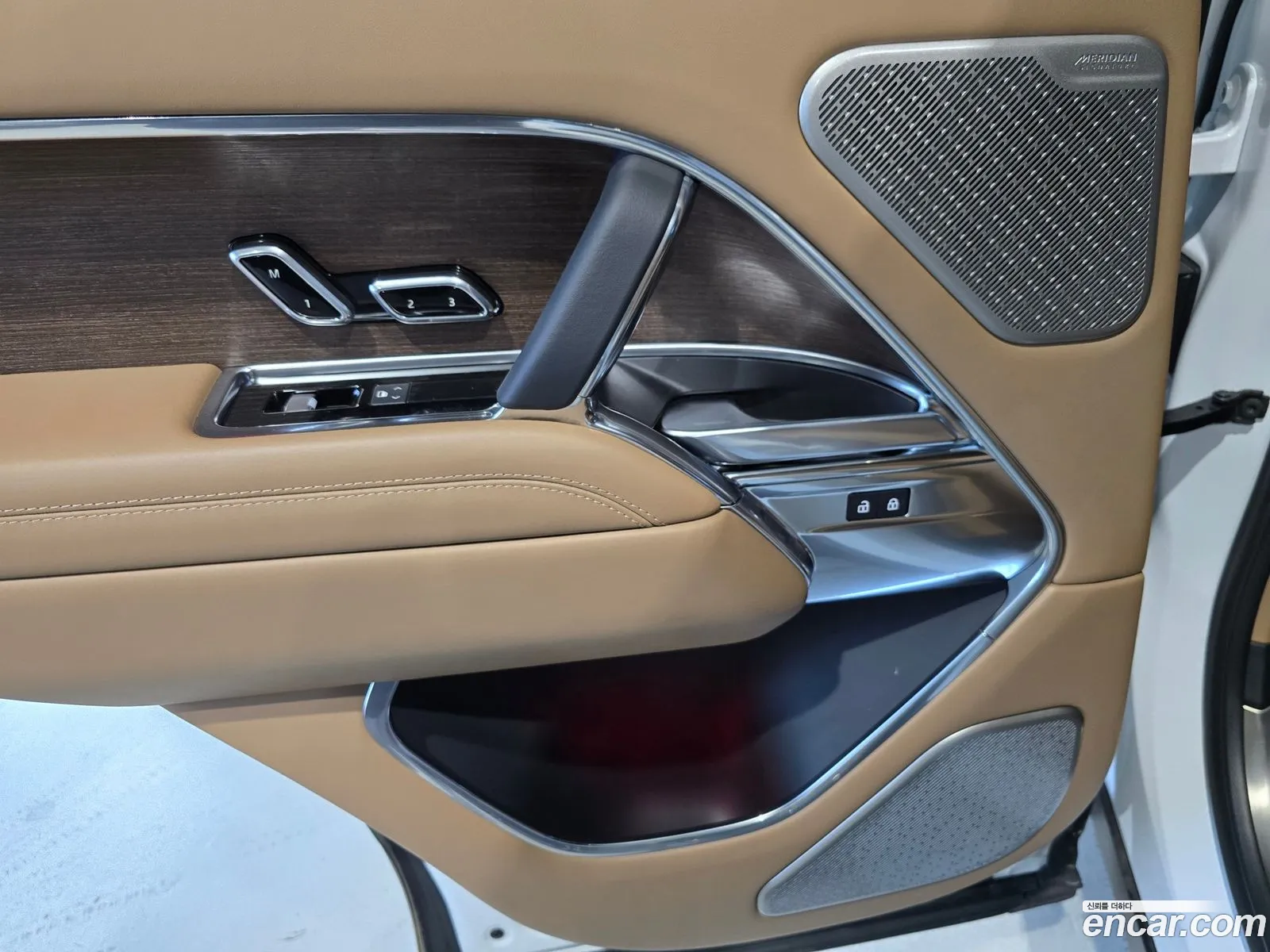 Land Rover Range Rover 2024 — 7